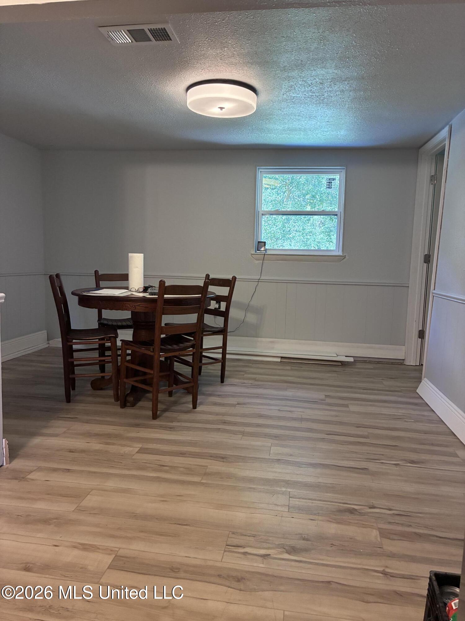 8268 Woolmarket Road Property Photo 17