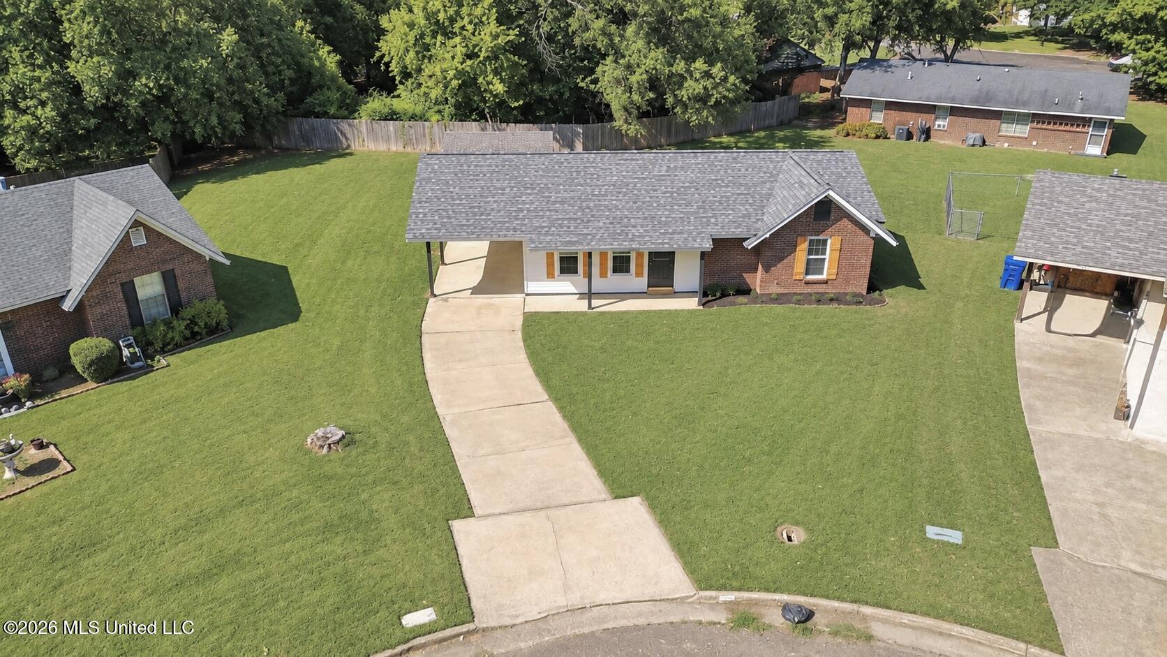 3510 Fairmeadow Cove Property Photo 4