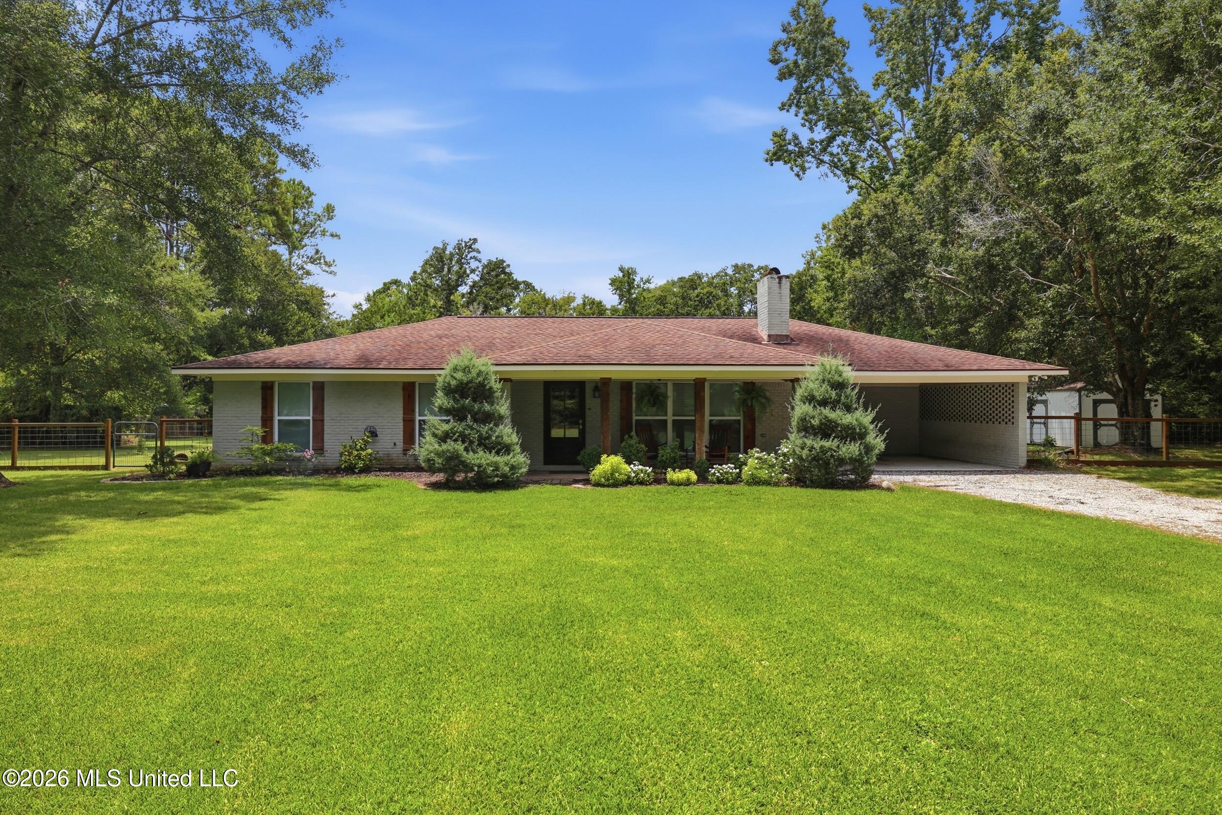 8801 Dixie Street Property Photo 1