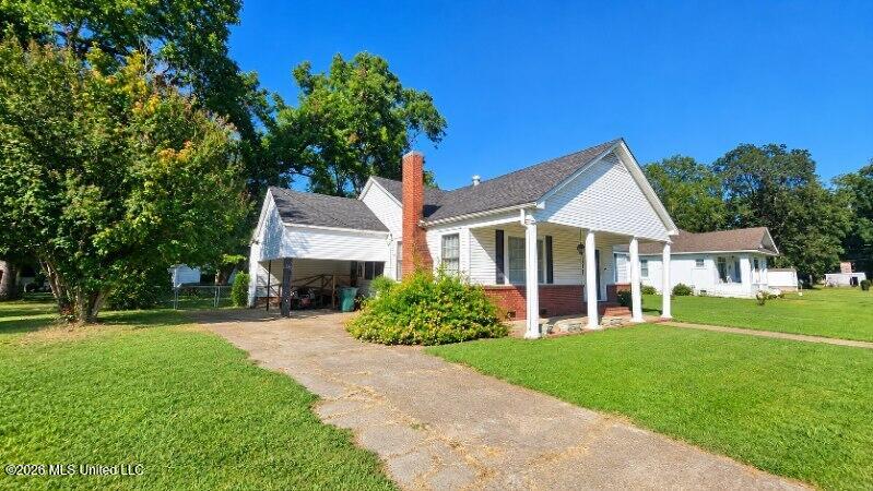 104 E South Avenue Property Photo 2