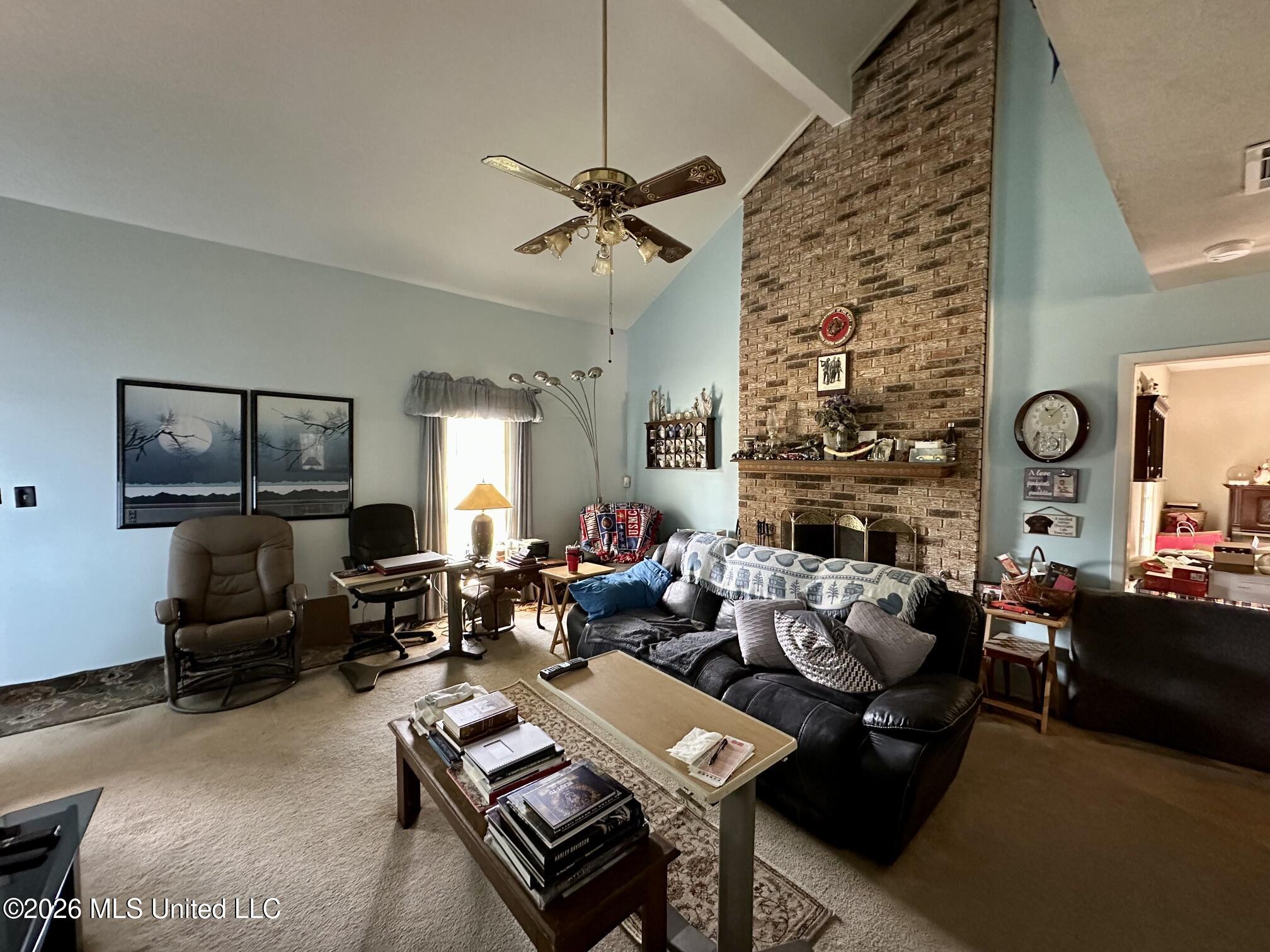 1501 Rosemont Drive Property Photo 3