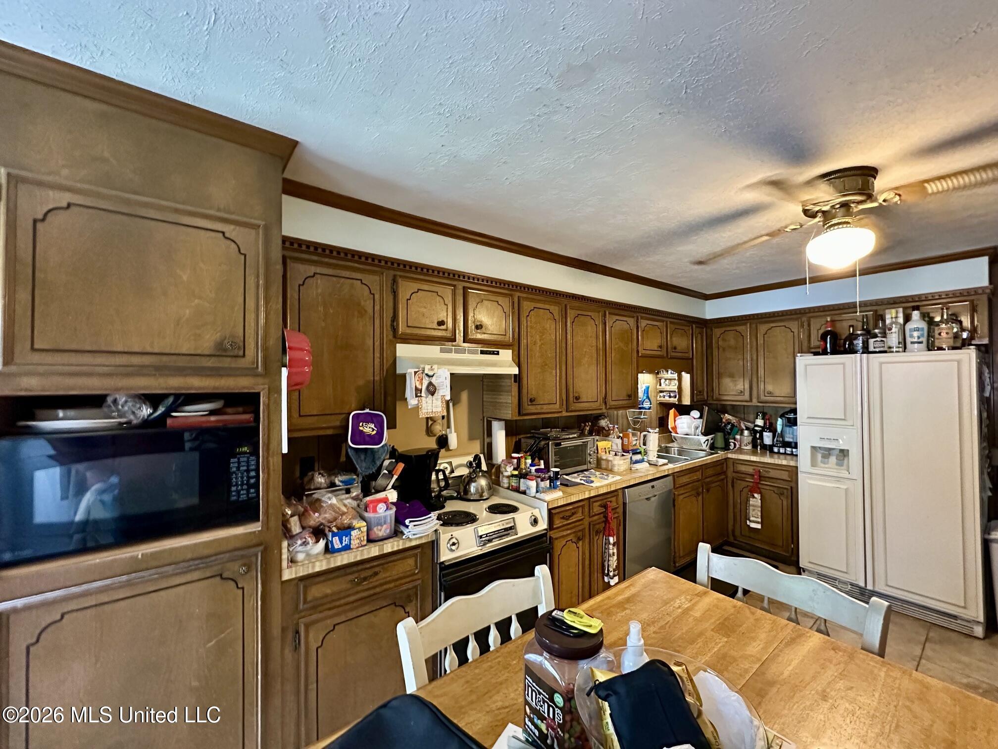 1501 Rosemont Drive Property Photo 10