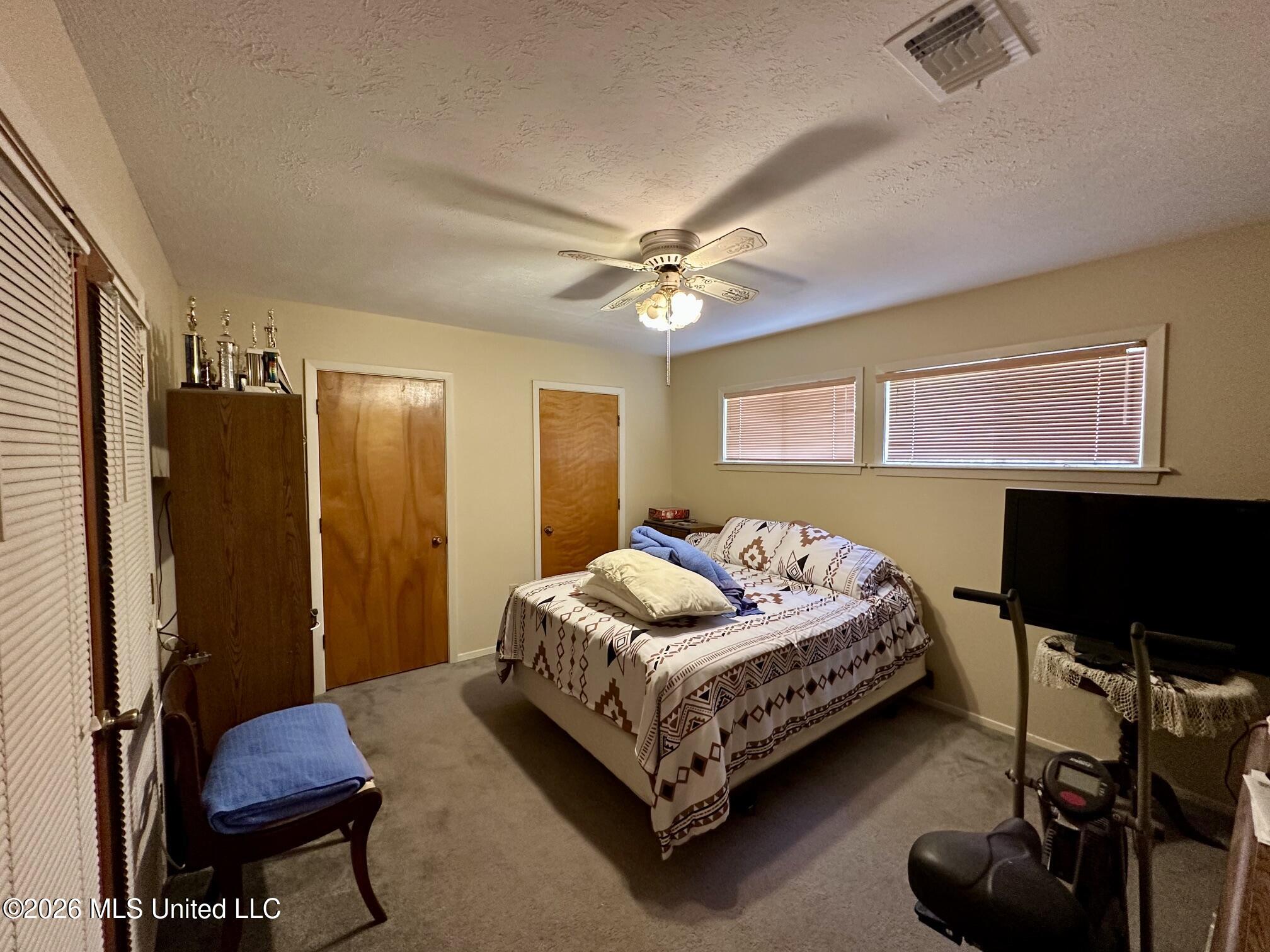 1501 Rosemont Drive Property Photo 14