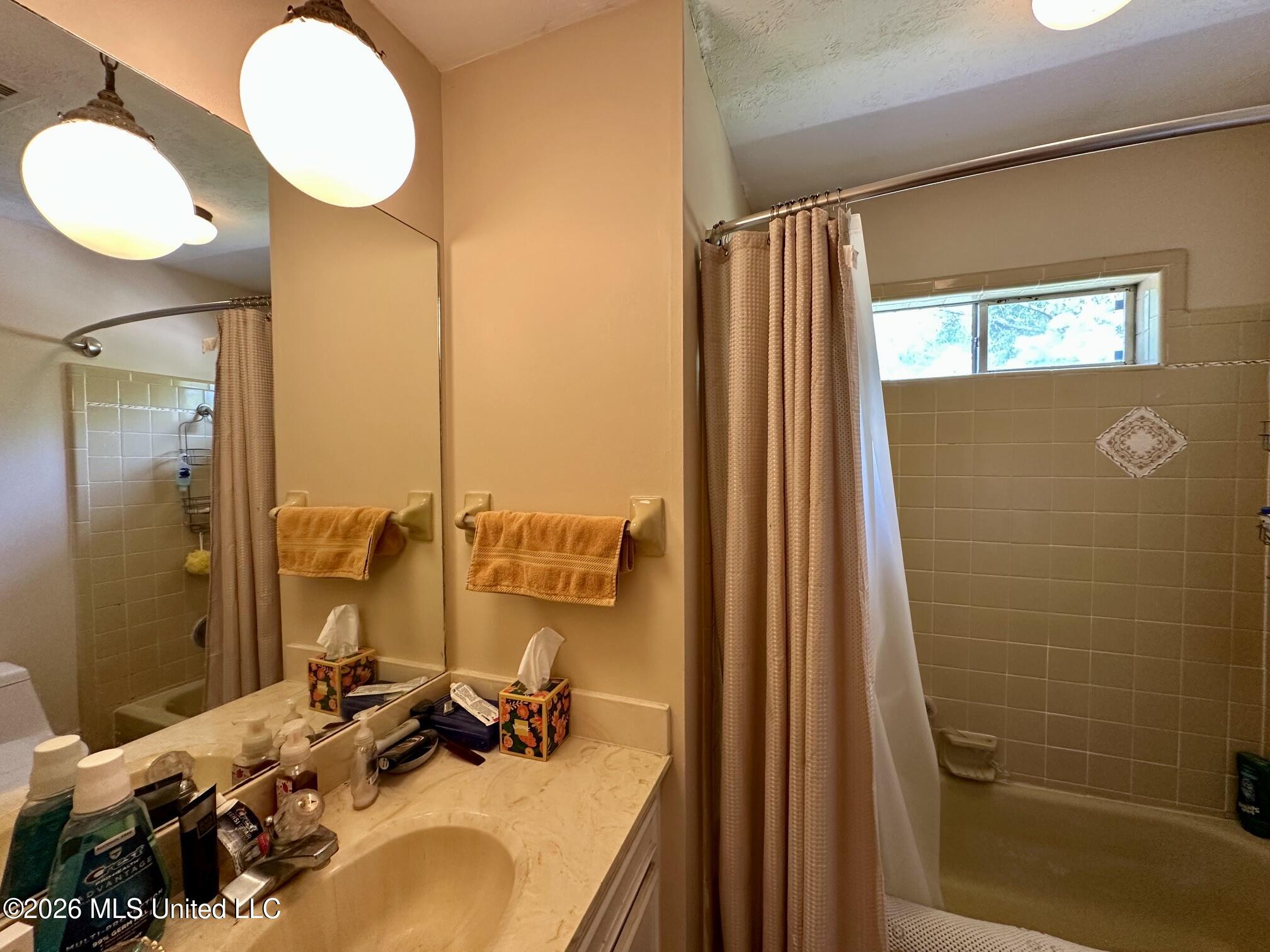 1501 Rosemont Drive Property Photo 15