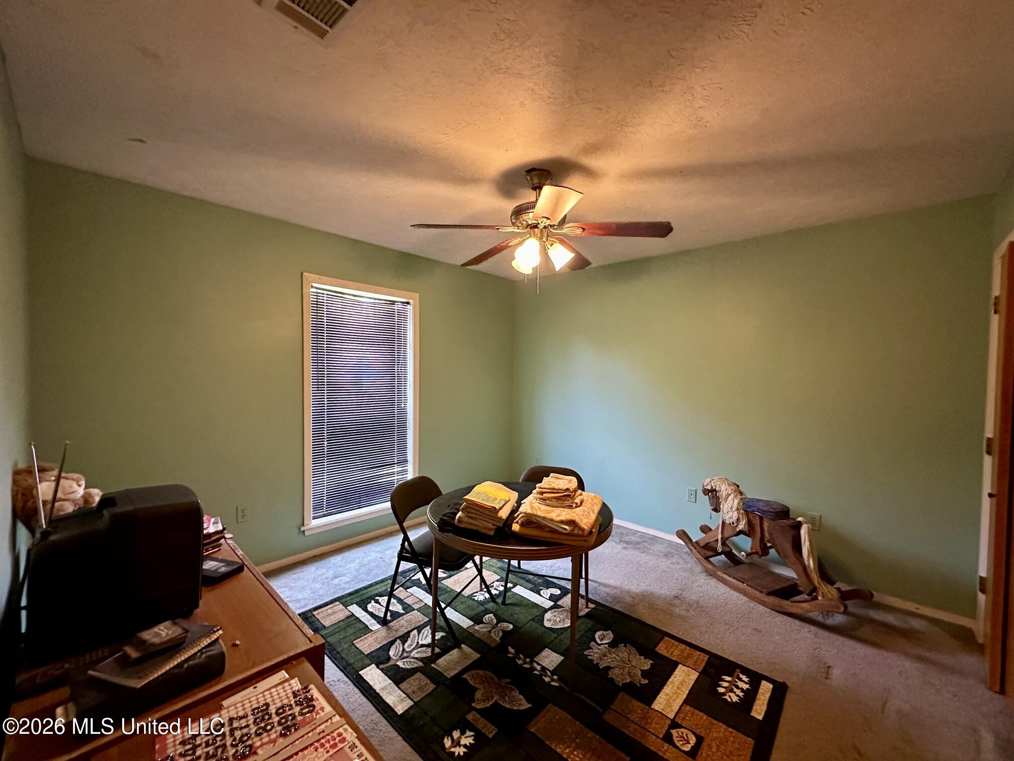1501 Rosemont Drive Property Photo 16