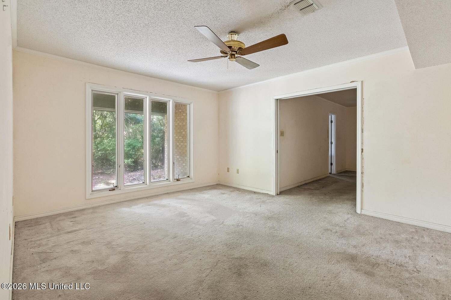 7624 Fairway Drive Property Photo 5