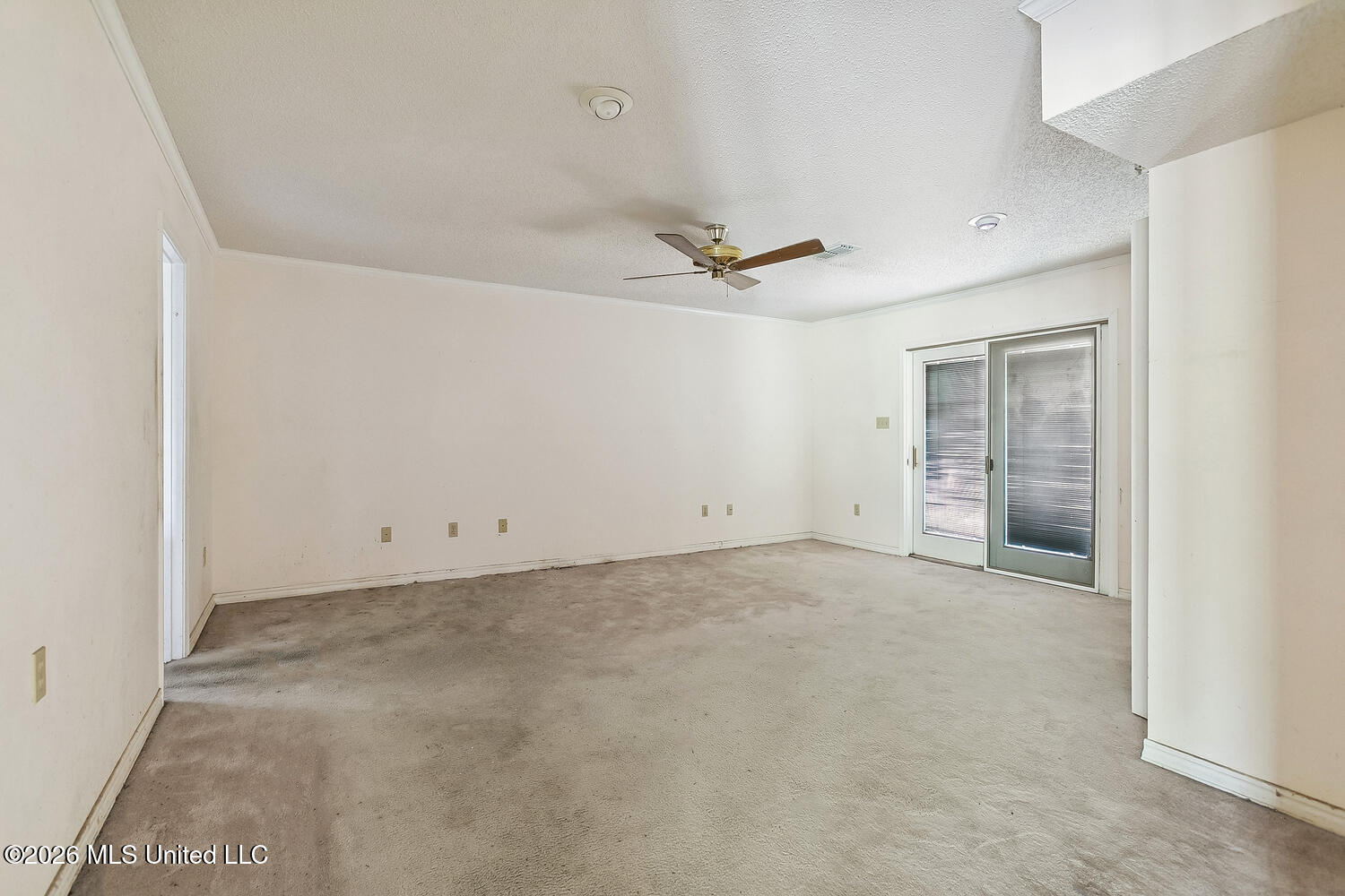7624 Fairway Drive Property Photo 6