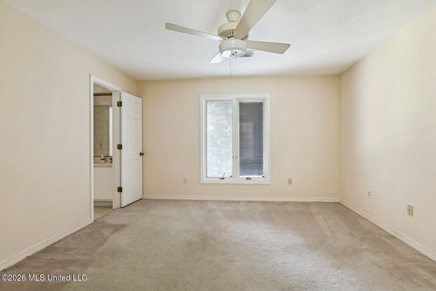 7624 Fairway Drive Property Photo 11