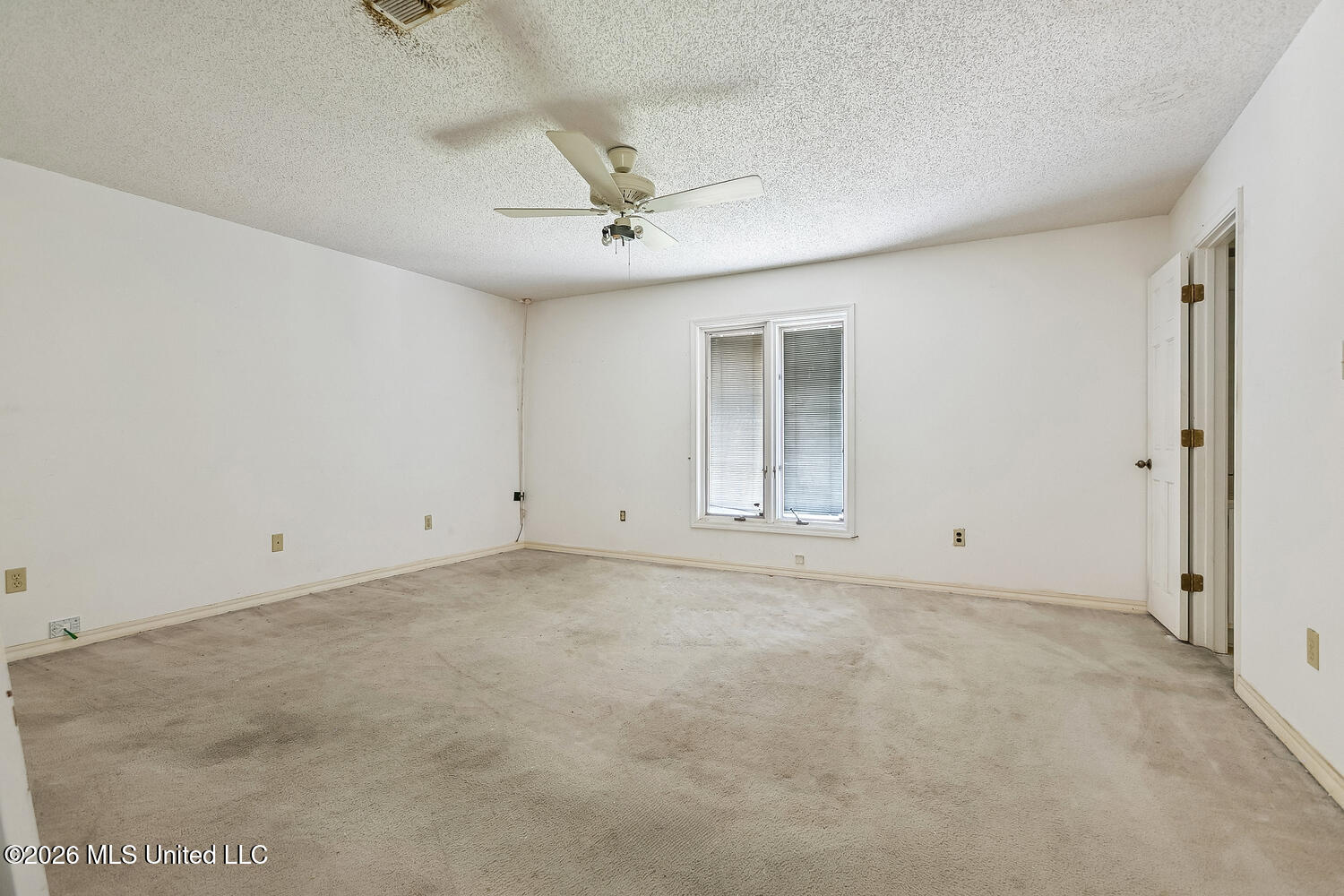 7624 Fairway Drive Property Photo 12