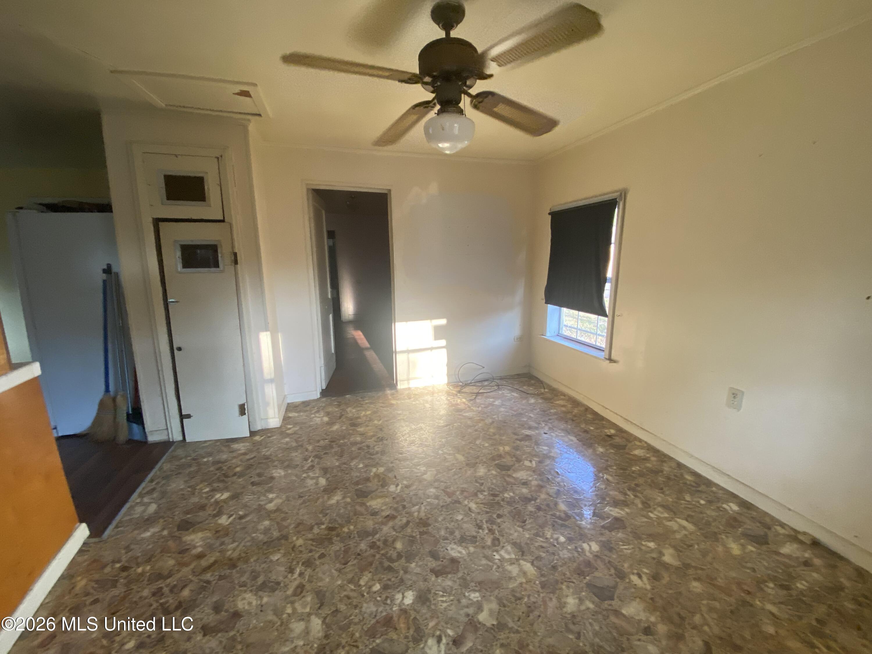 220 Morning Star Alley Property Photo 4
