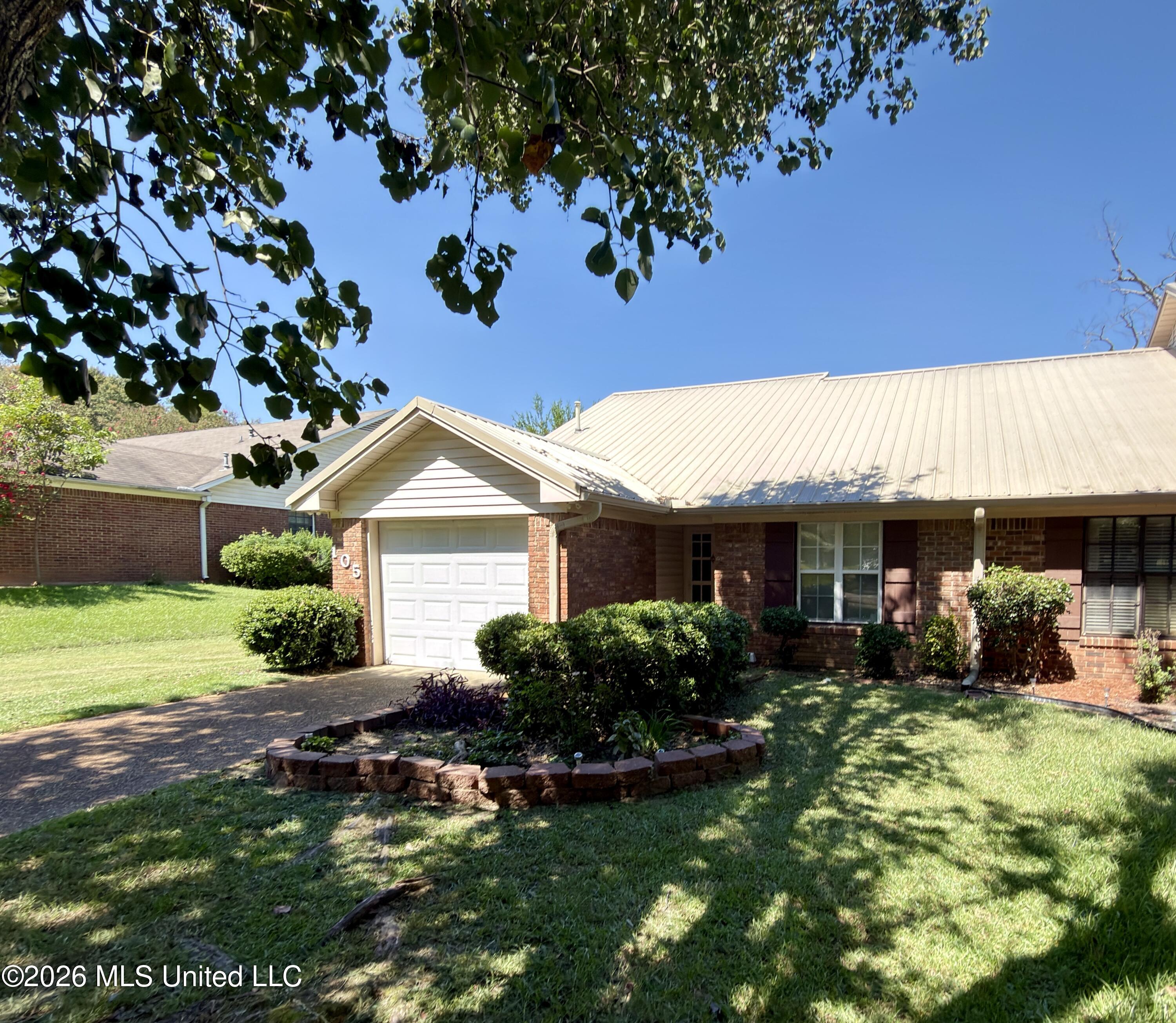 105 Misty Morning Lane Property Photo 1