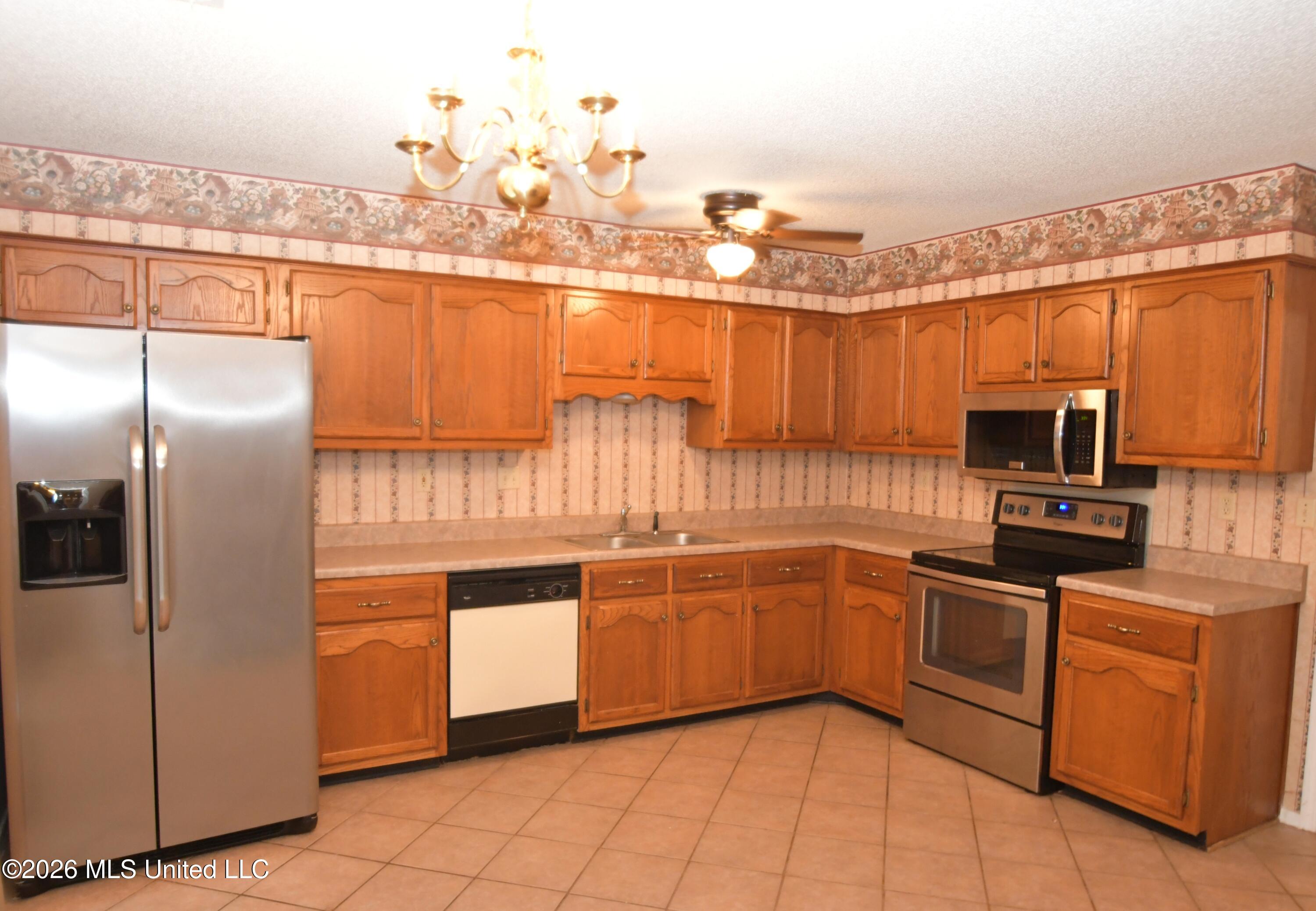 6521 E Farley Drive Property Photo 7