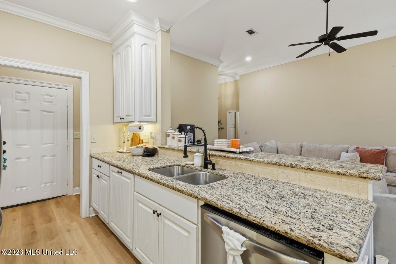 304 Ridge Pointe Drive Property Photo 10