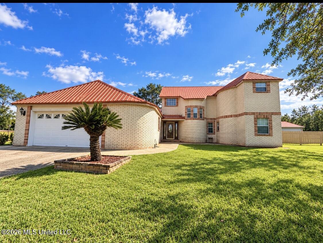 114 E T Poole Road Property Photo 1