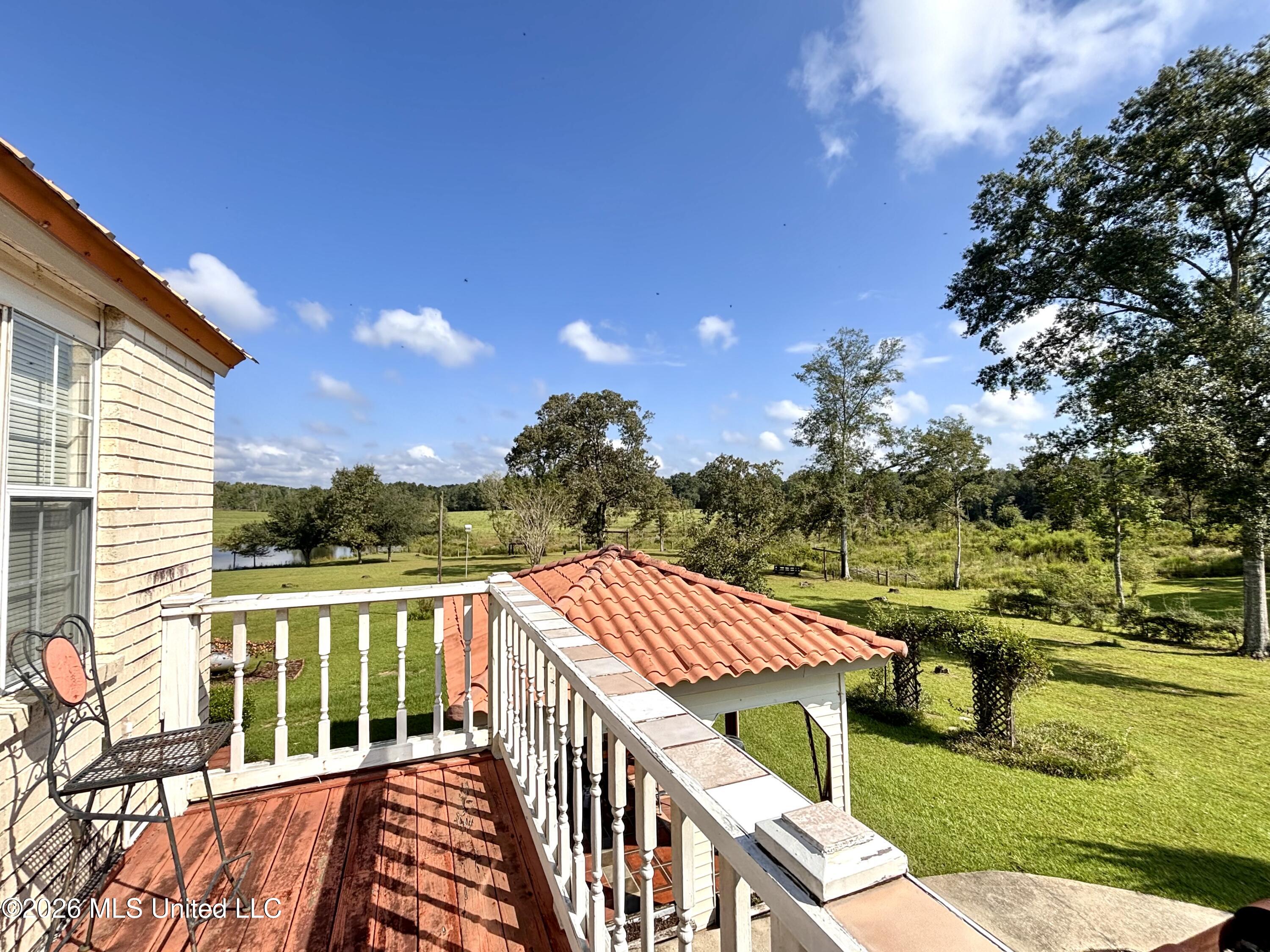 114 E T Poole Road Property Photo 28