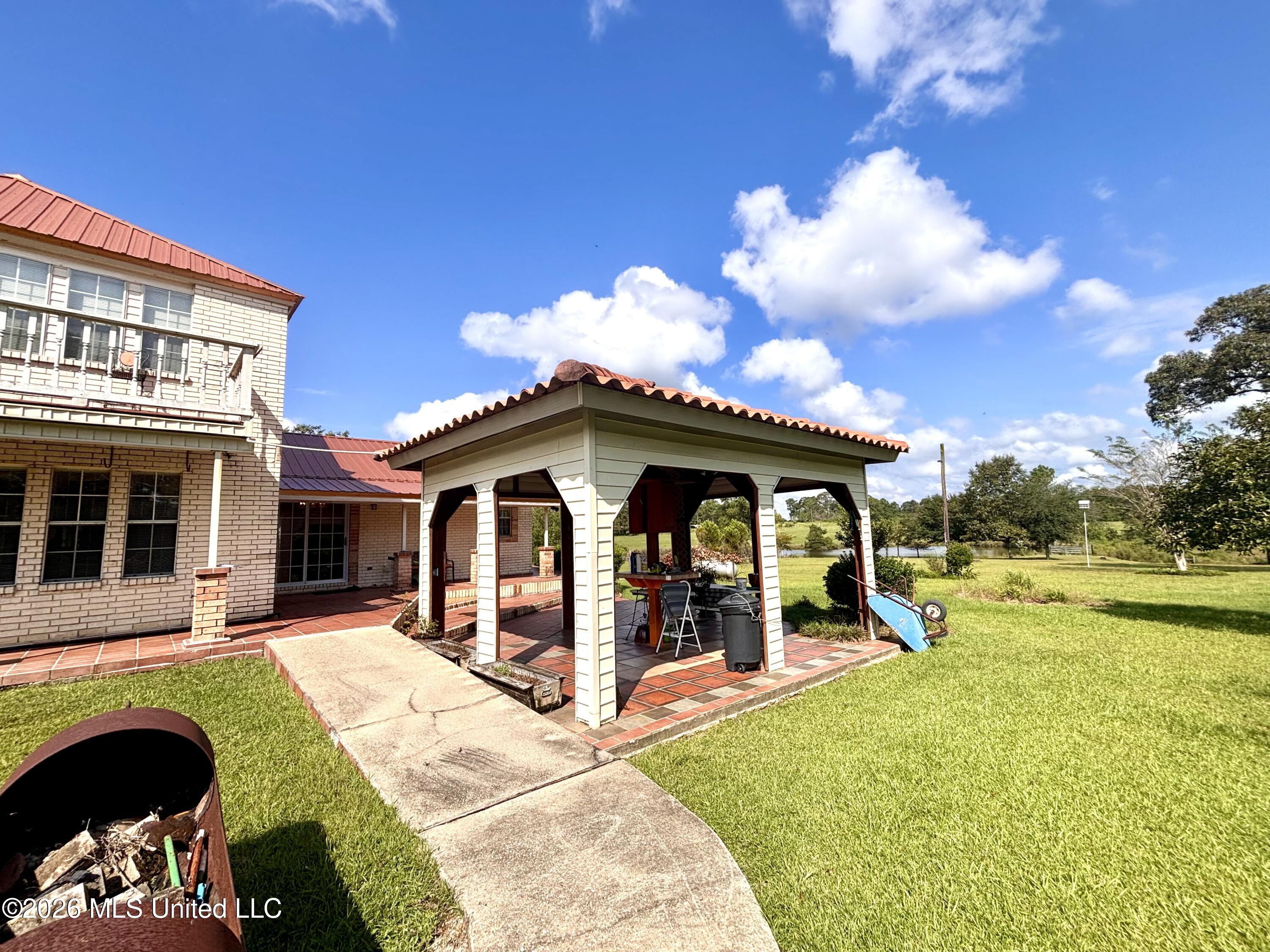 114 E T Poole Road Property Photo 53