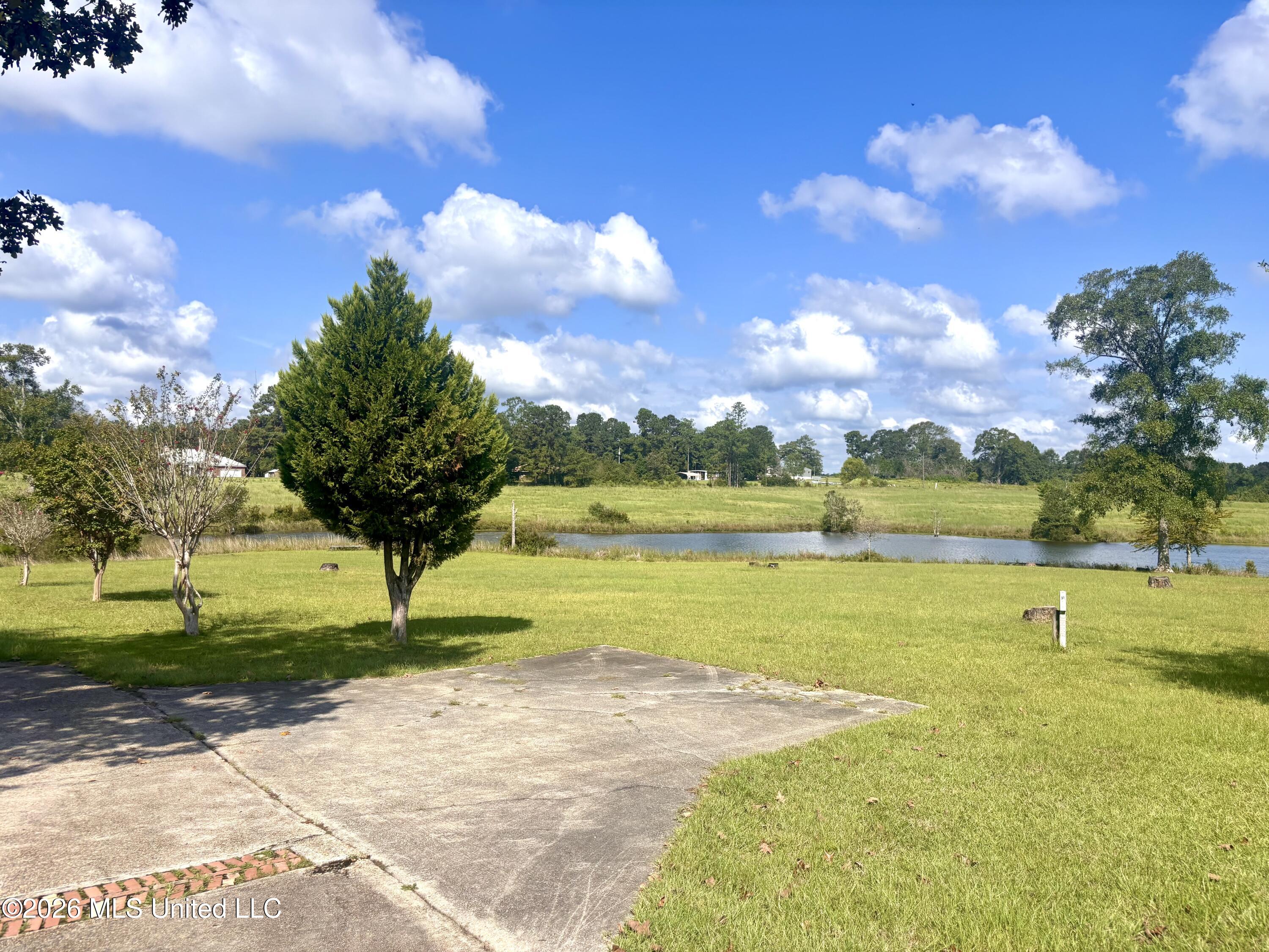 114 E T Poole Road Property Photo 63