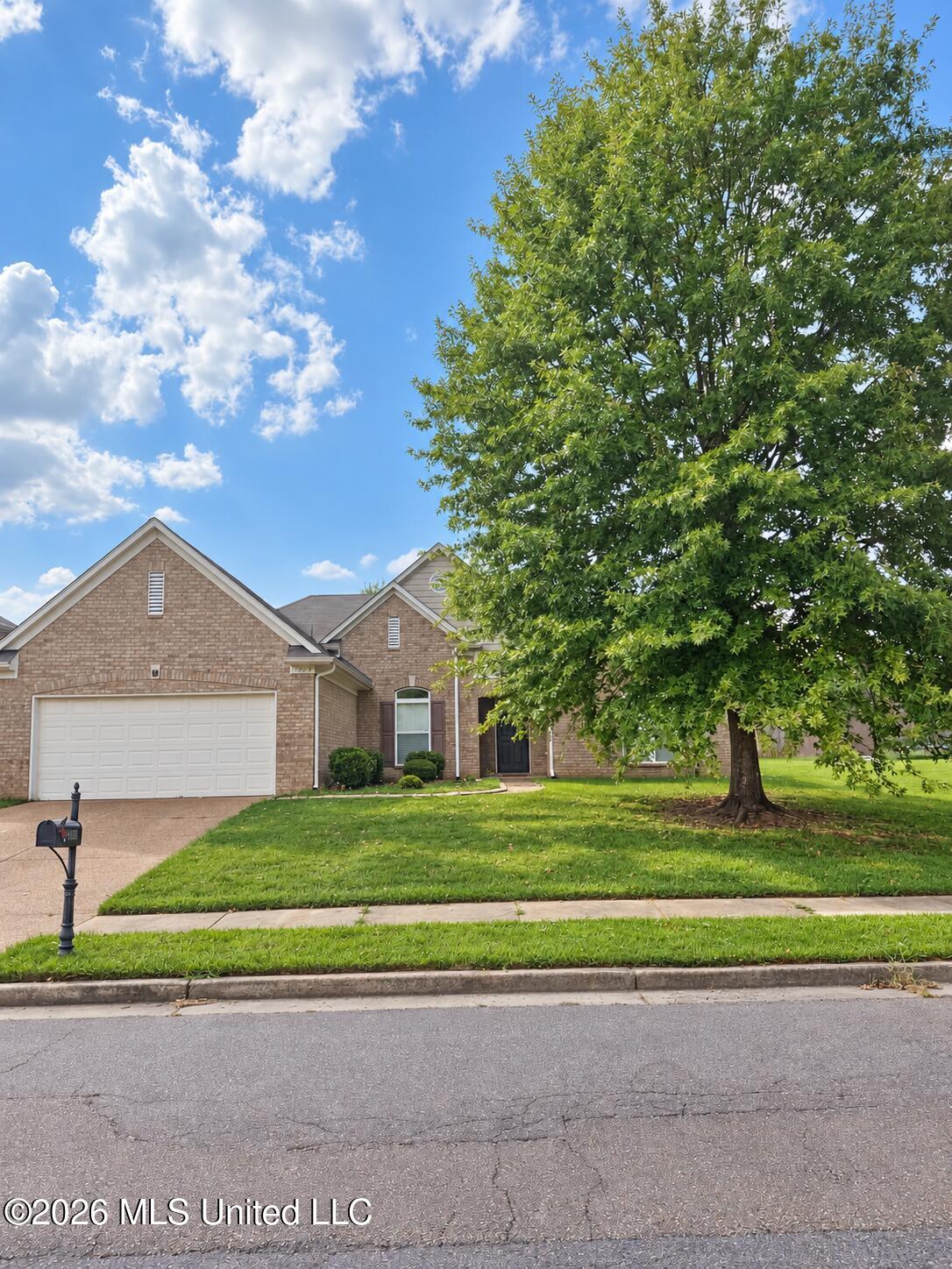 5929 Richard Place Drive Property Photo 1