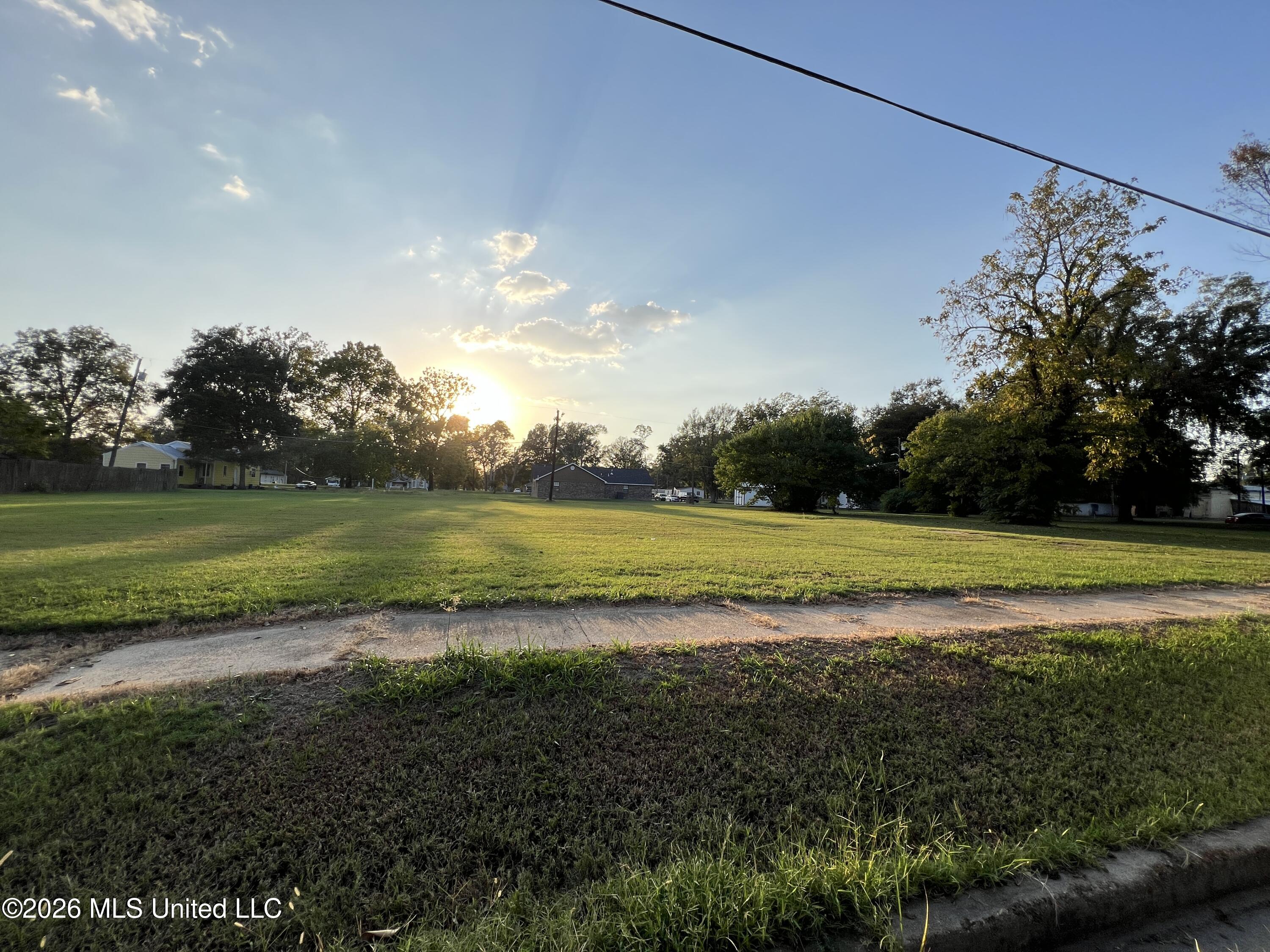 206 Sobieski Street Property Photo 4