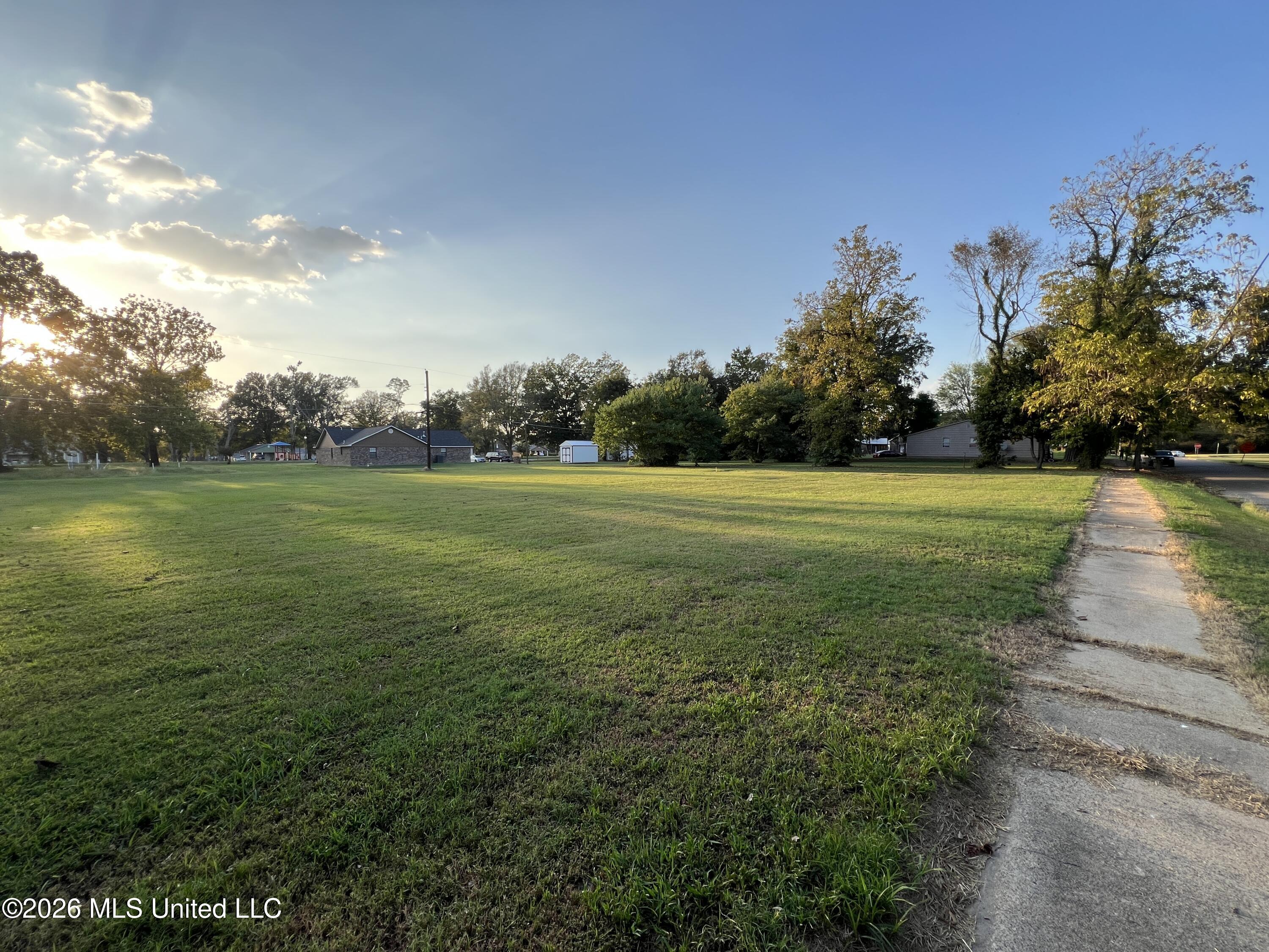 206 Sobieski Street Property Photo 5