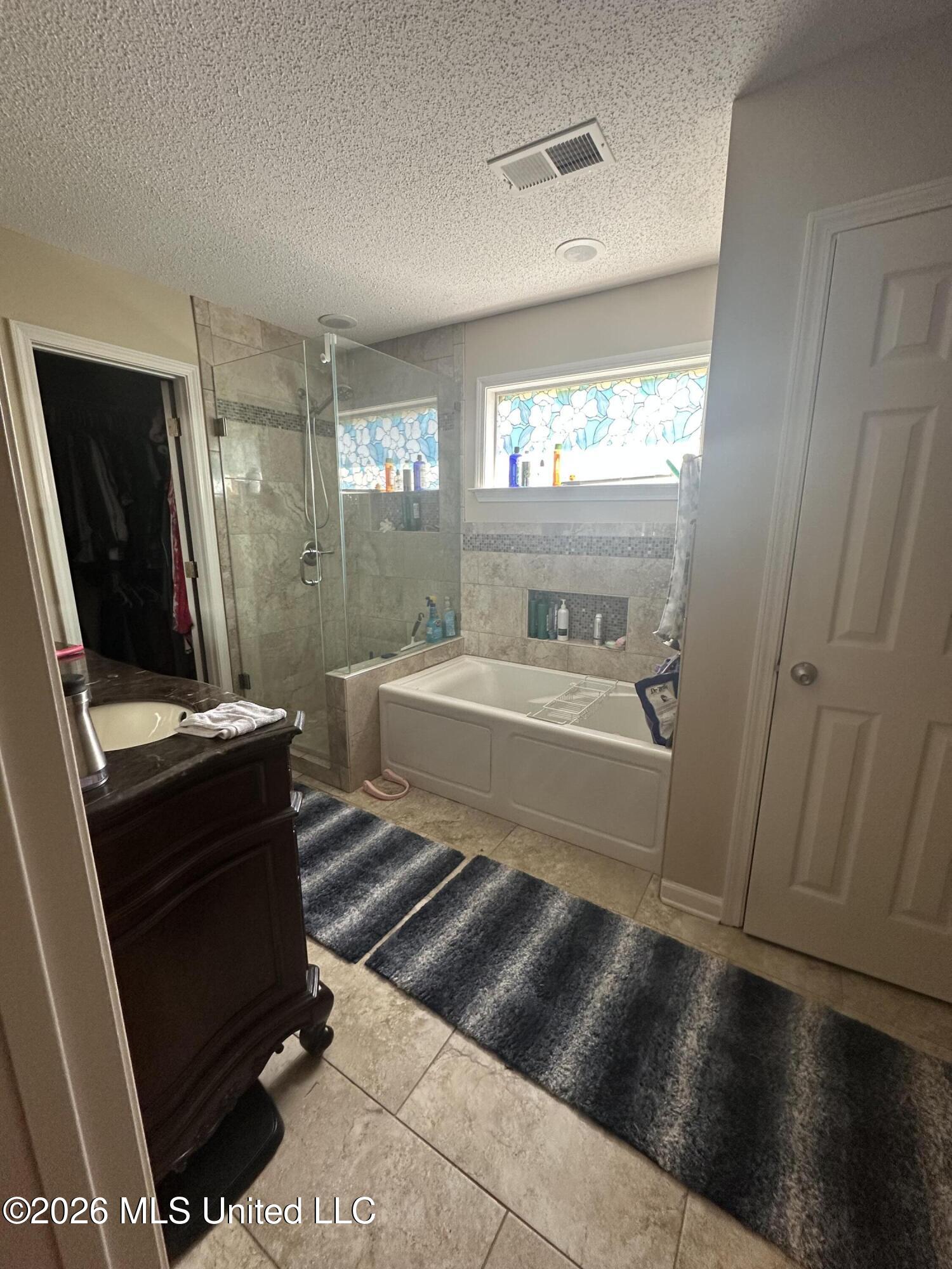 10330 Loftin Drive Property Photo 8