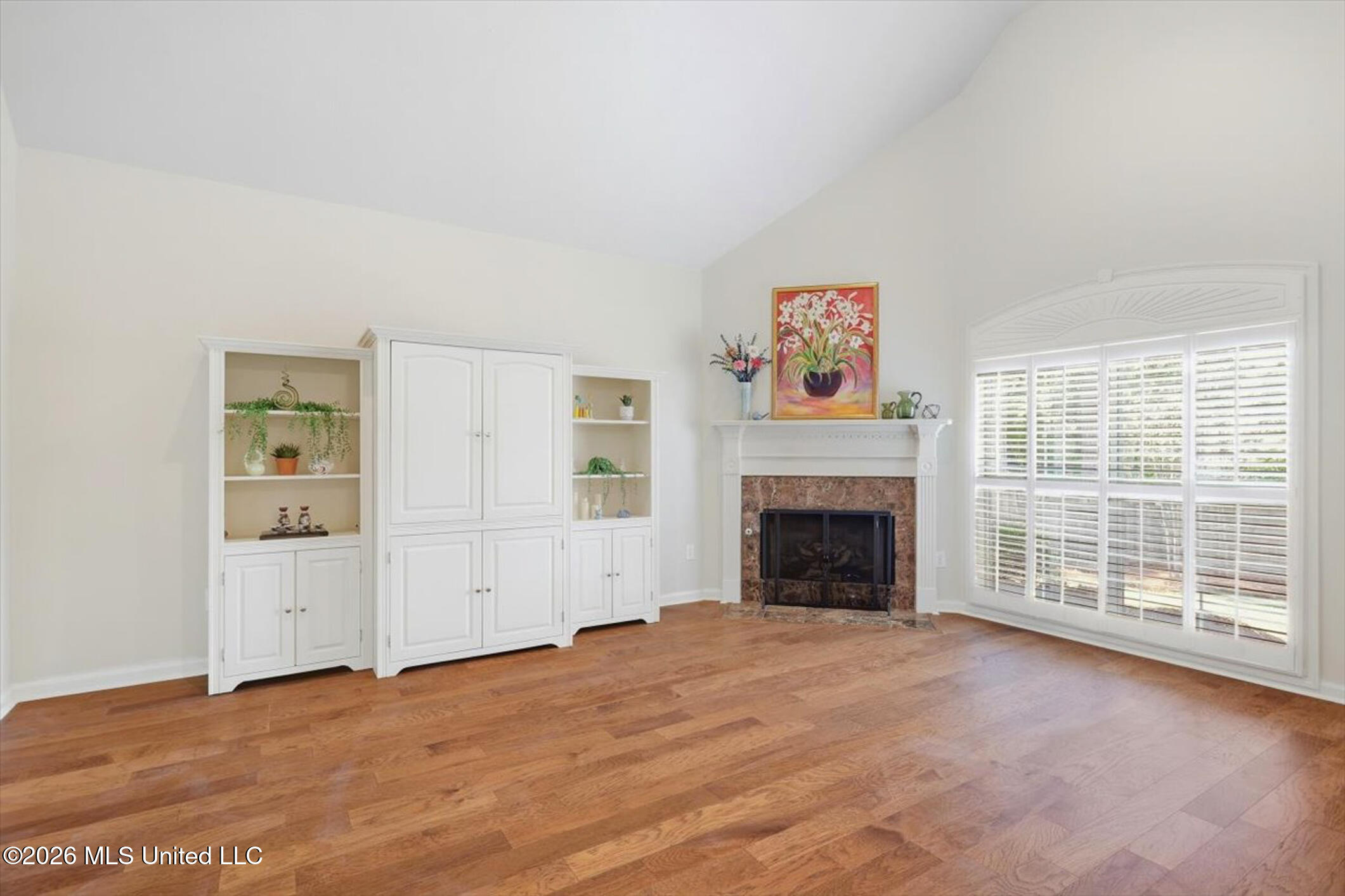 715 Esplanade Drive Property Photo 2