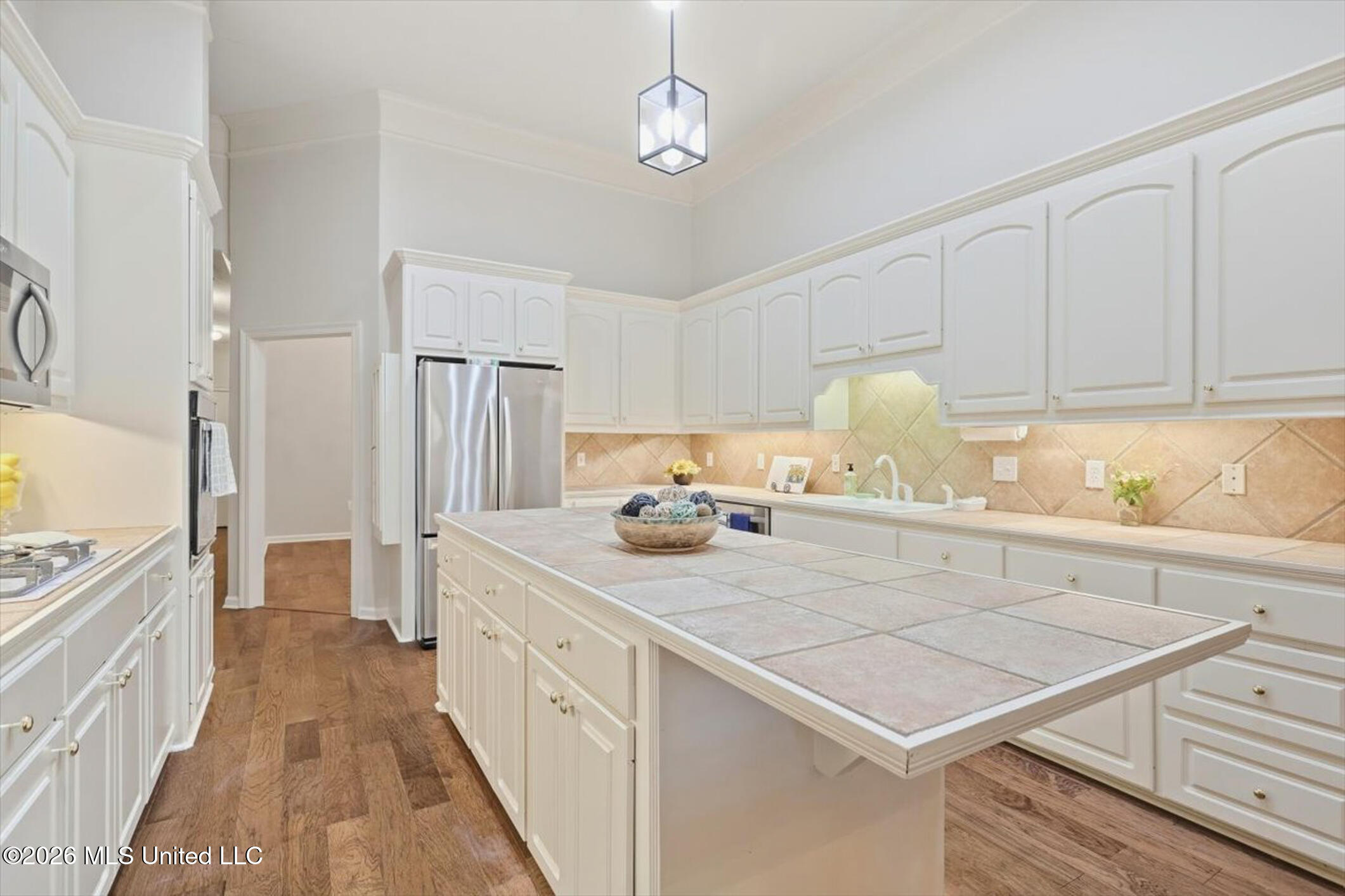 715 Esplanade Drive Property Photo 5