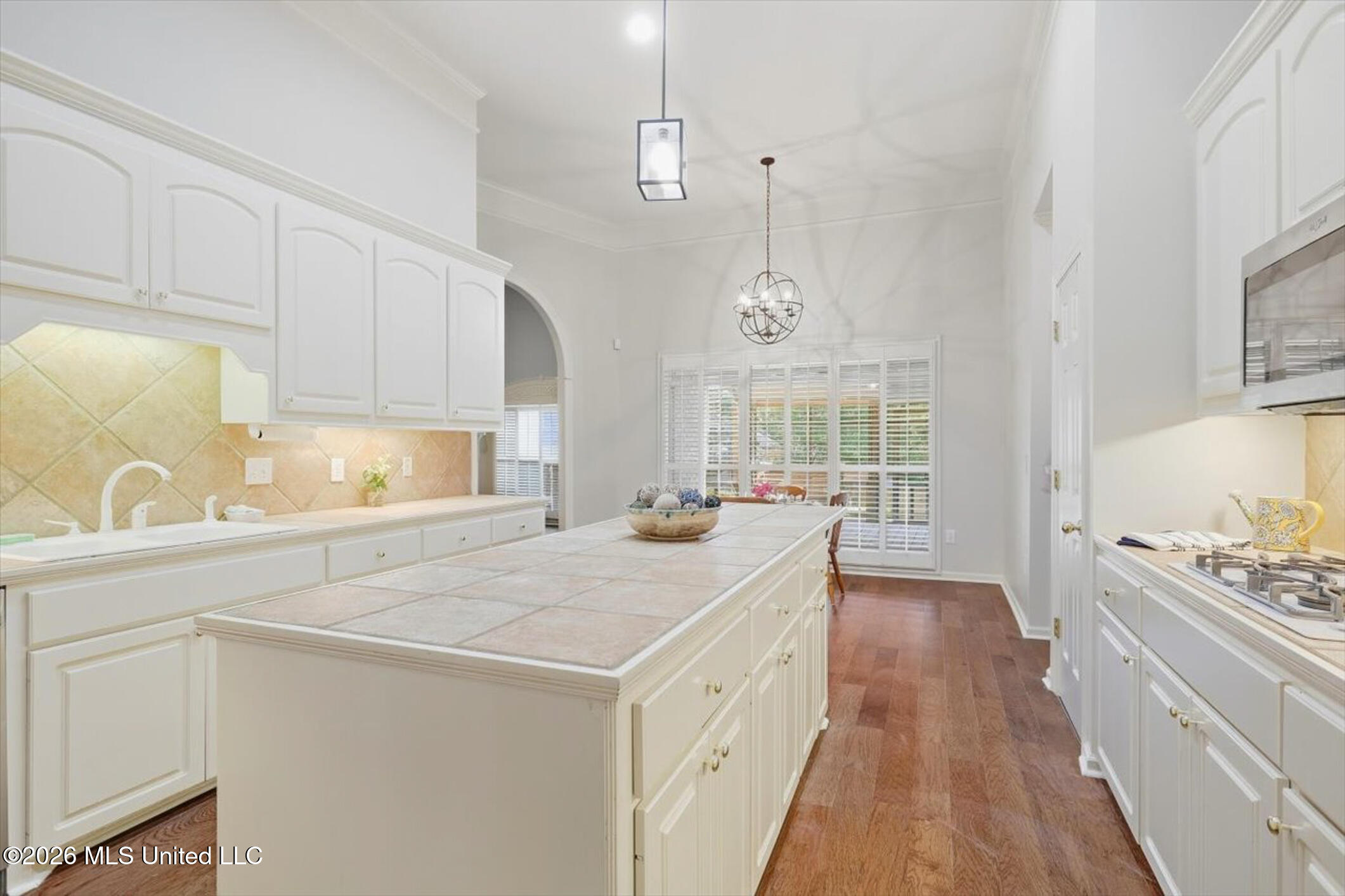 715 Esplanade Drive Property Photo 7