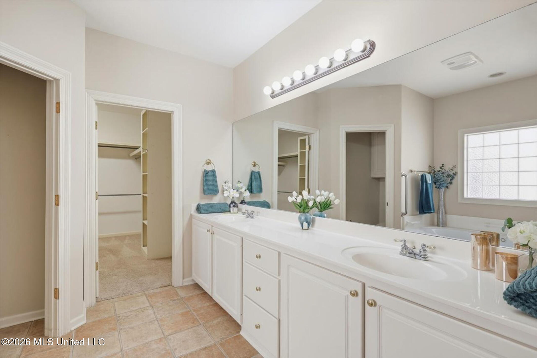 715 Esplanade Drive Property Photo 15