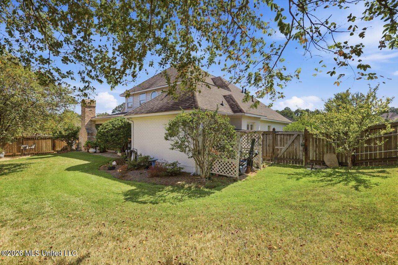 100 Port Lane Property Photo 38