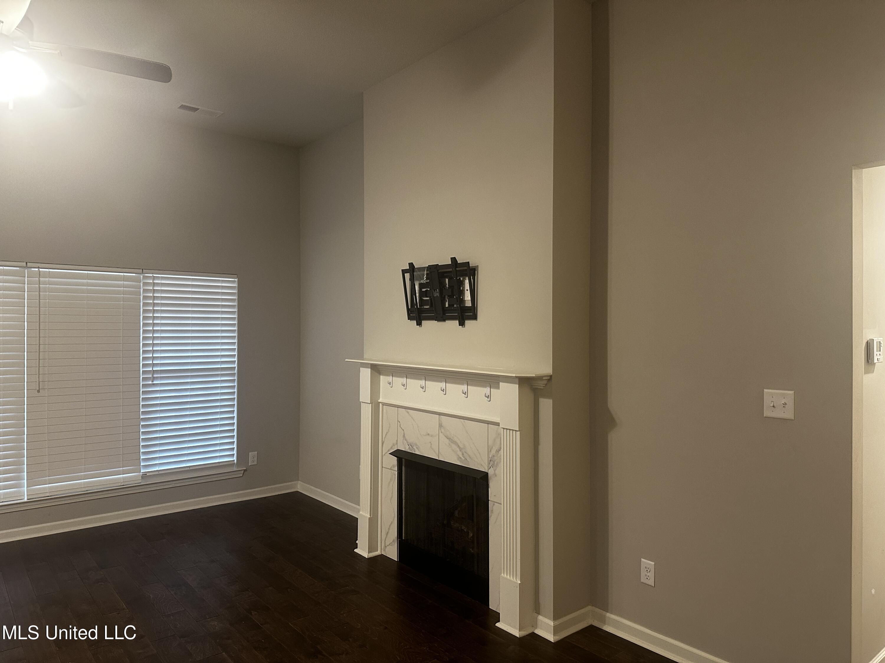 3112 Magnolia Bloom Drive Property Photo 3