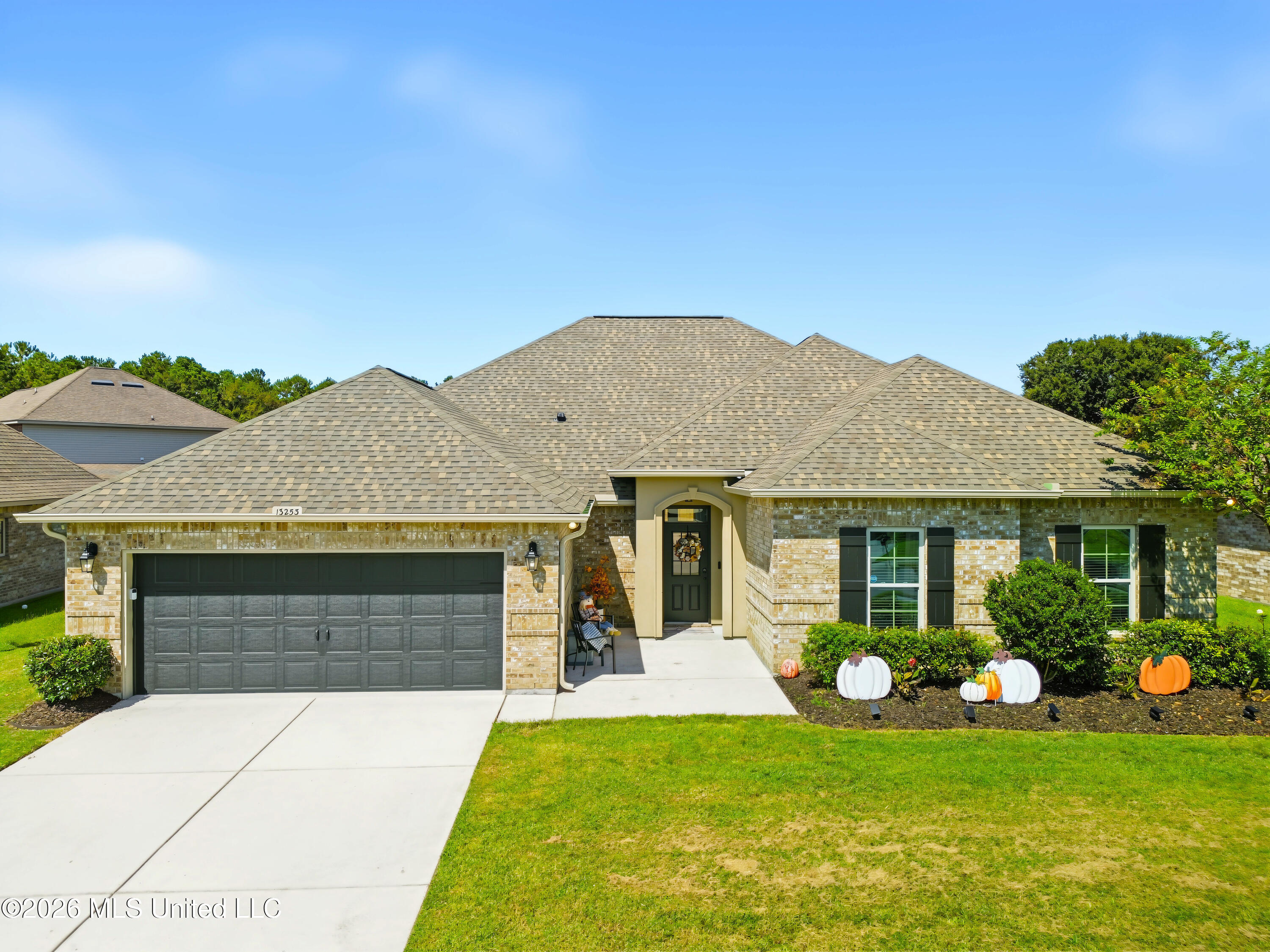 13253 Mary's Way Property Photo 1