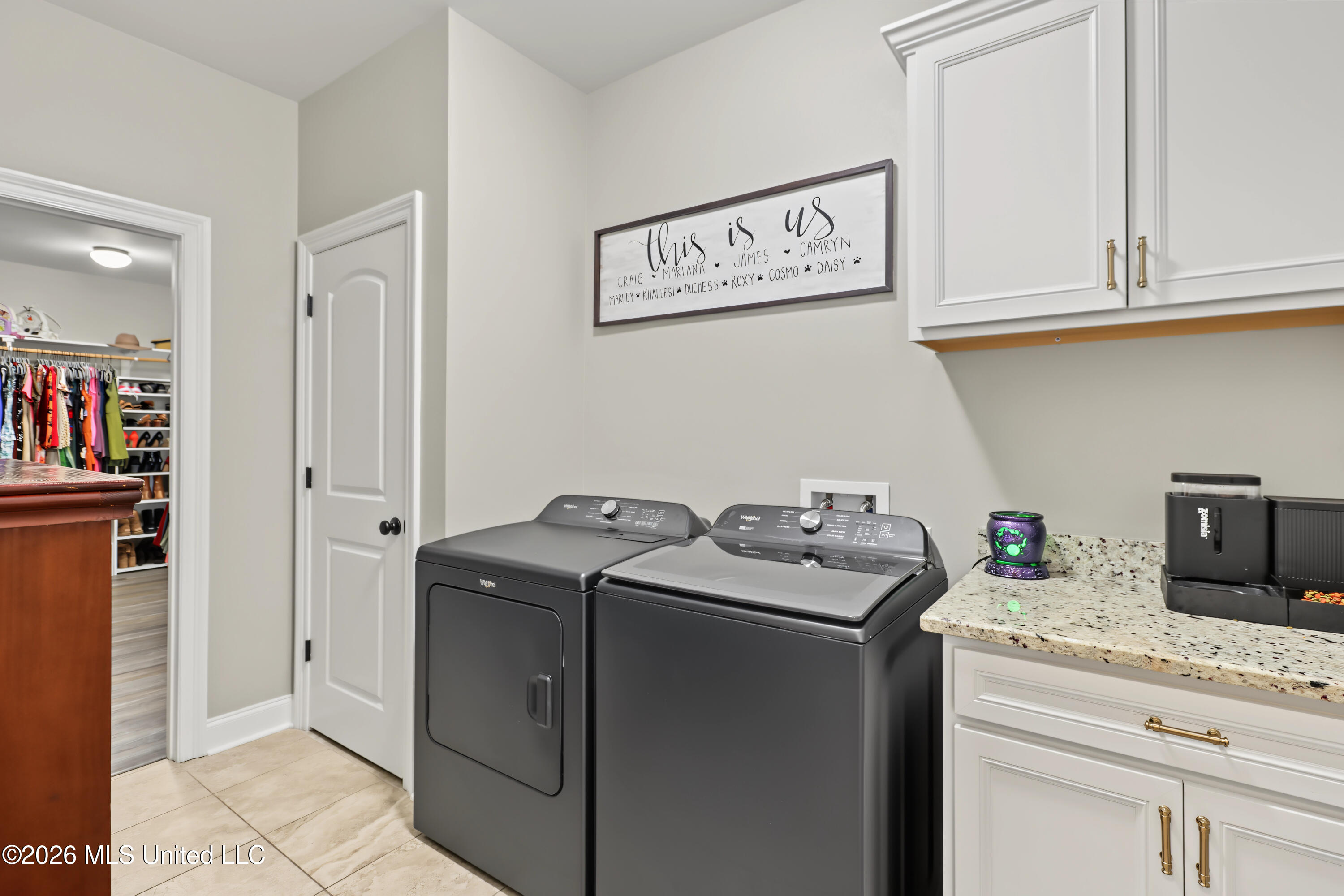 13253 Mary's Way Property Photo 6