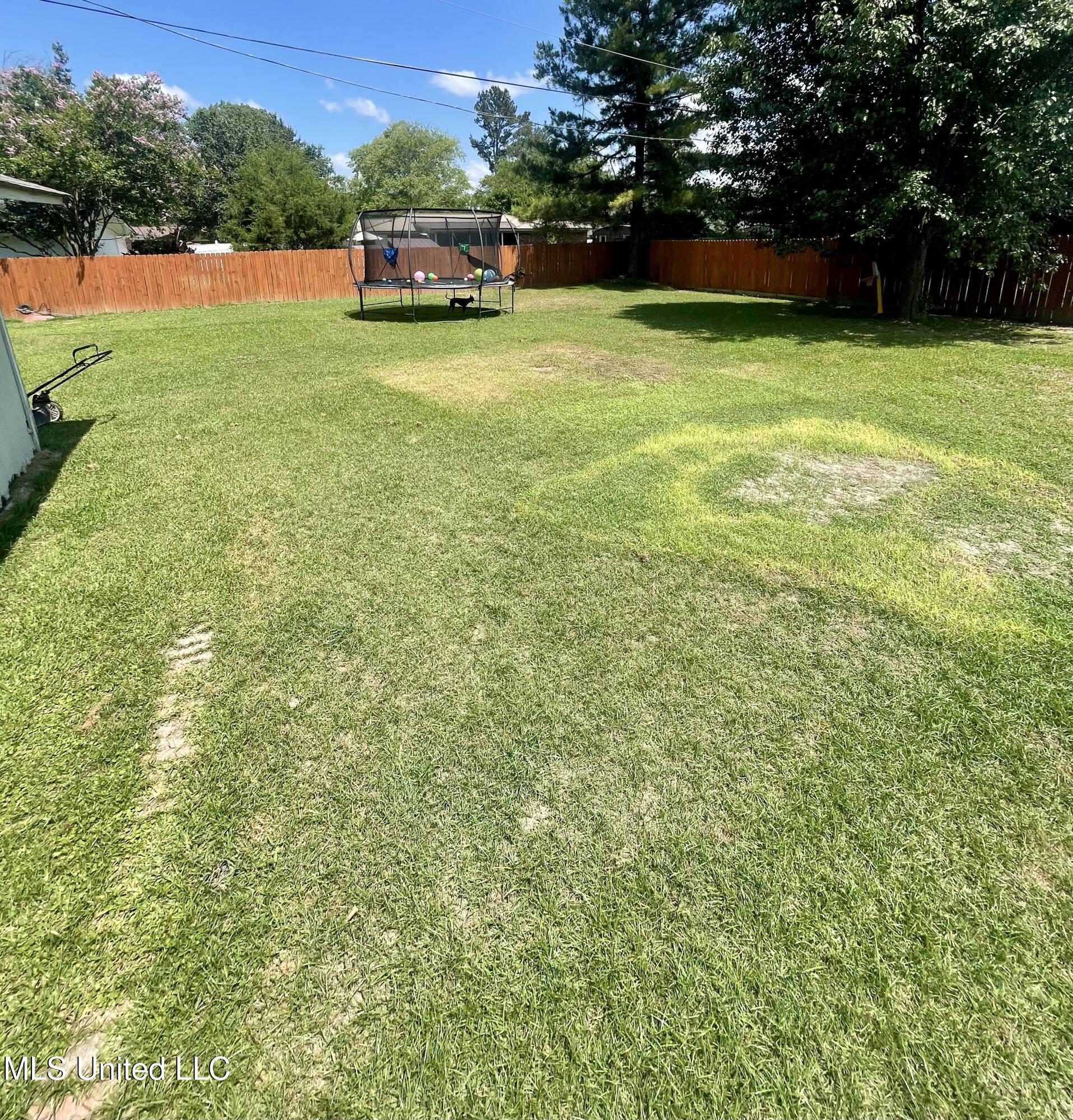 403 Lindberg Avenue Property Photo 4