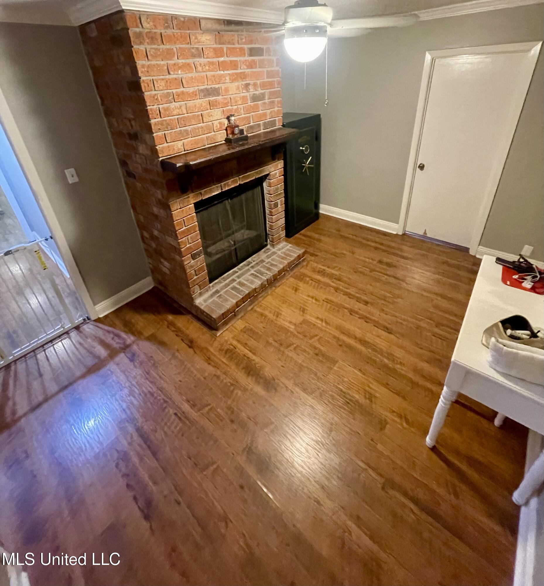 403 Lindberg Avenue Property Photo 16