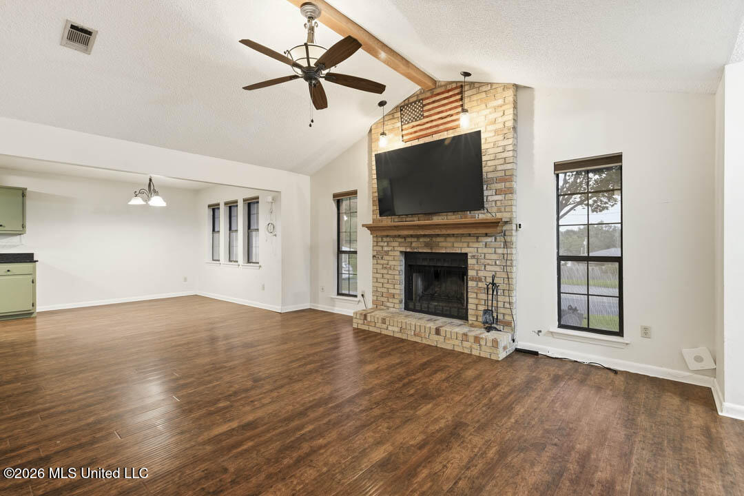 7 Angela Circle Property Photo 7