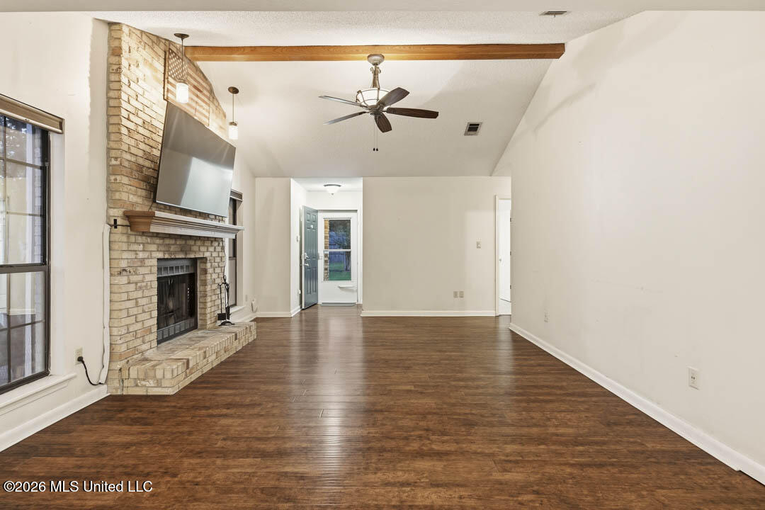 7 Angela Circle Property Photo 10