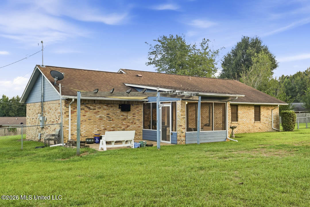 7 Angela Circle Property Photo 24