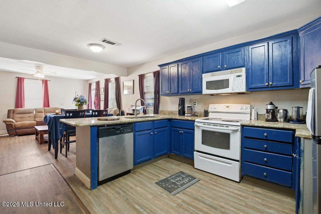 420 Old Richton Road Property Photo 10