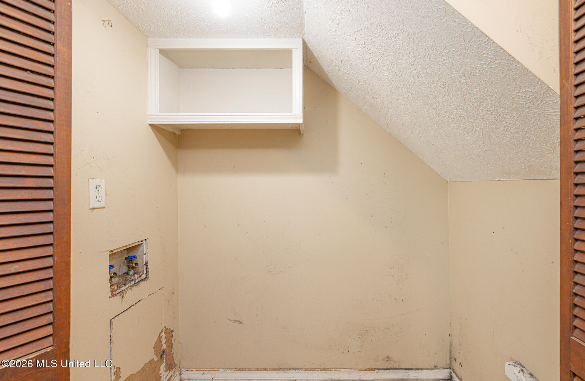 1851 N Allerton Property Photo 9