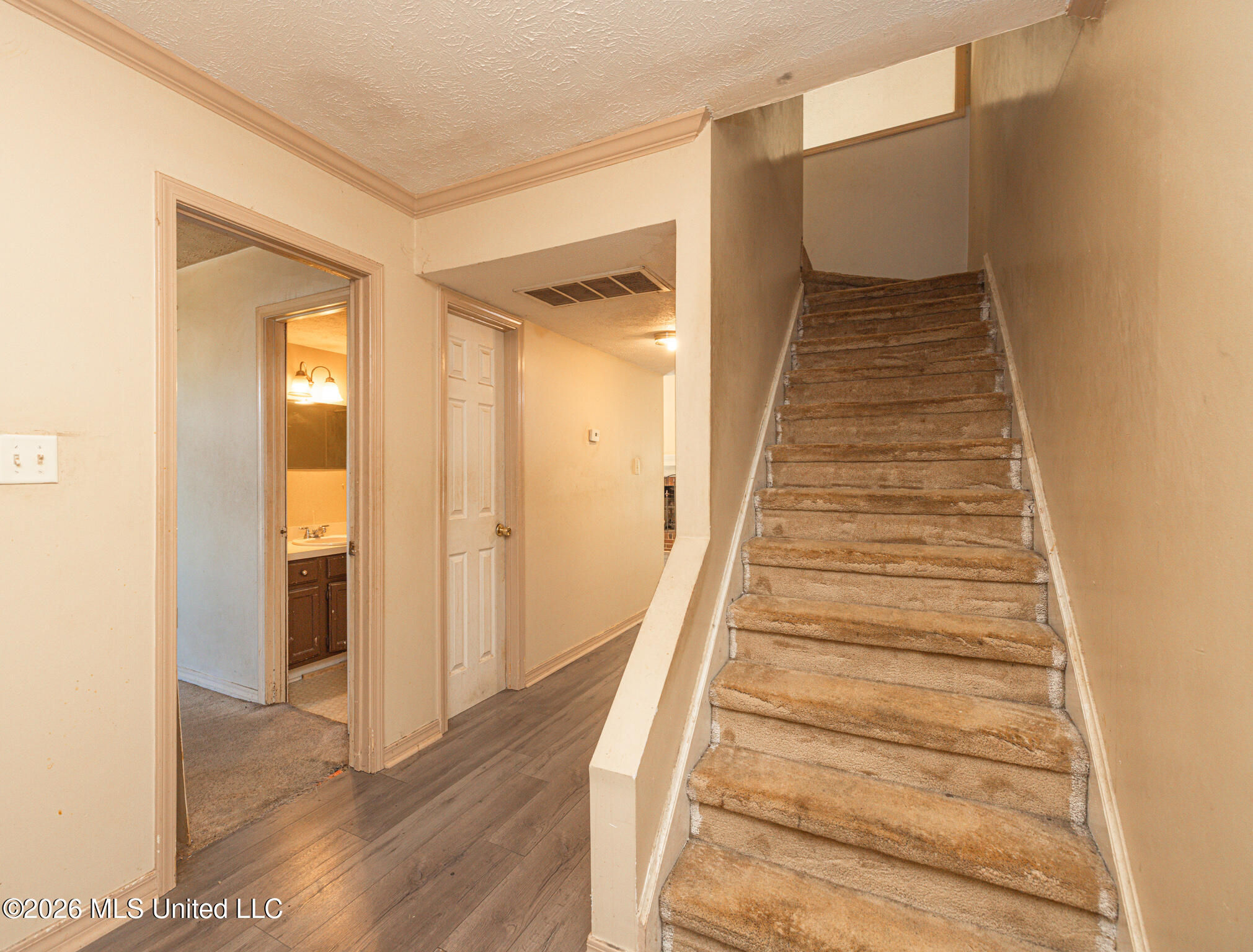 1851 N Allerton Property Photo 14