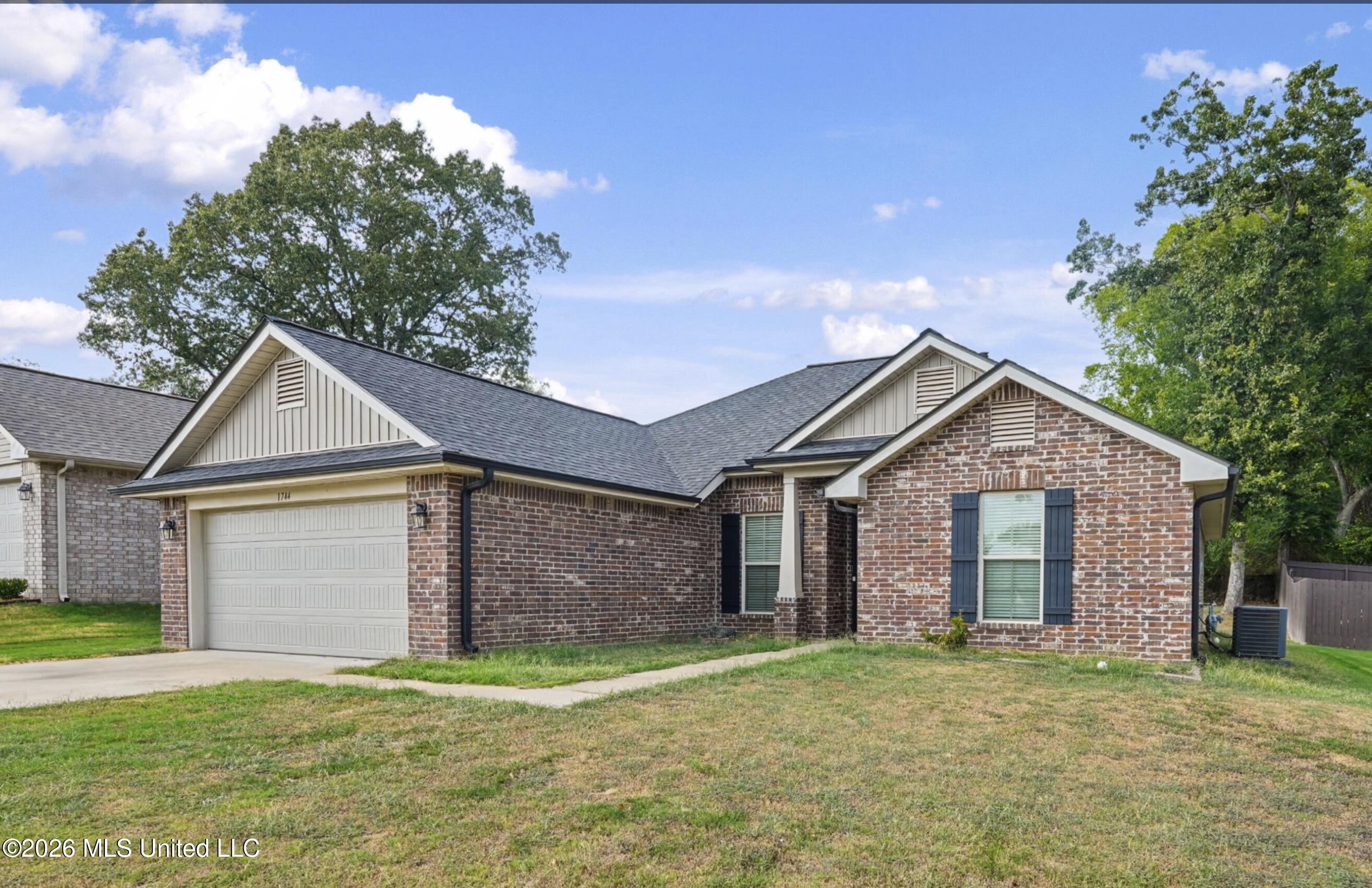 1744 Grayce Drive Property Photo 1