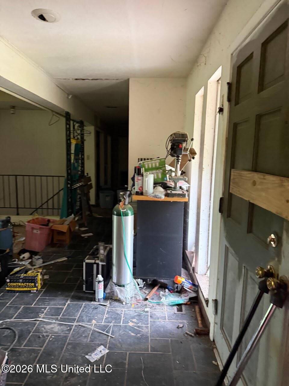 109 Lake Boulevard Property Photo 5