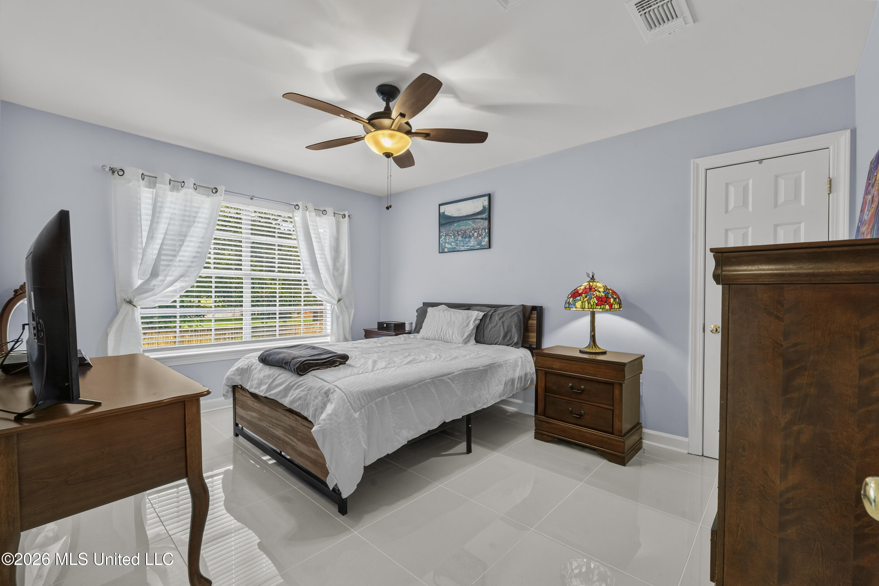12938 Coles Cove Property Photo 6