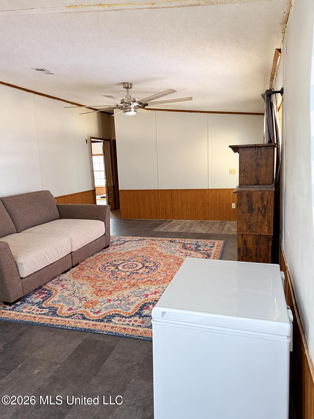 24587 Willow Lane Property Photo 8