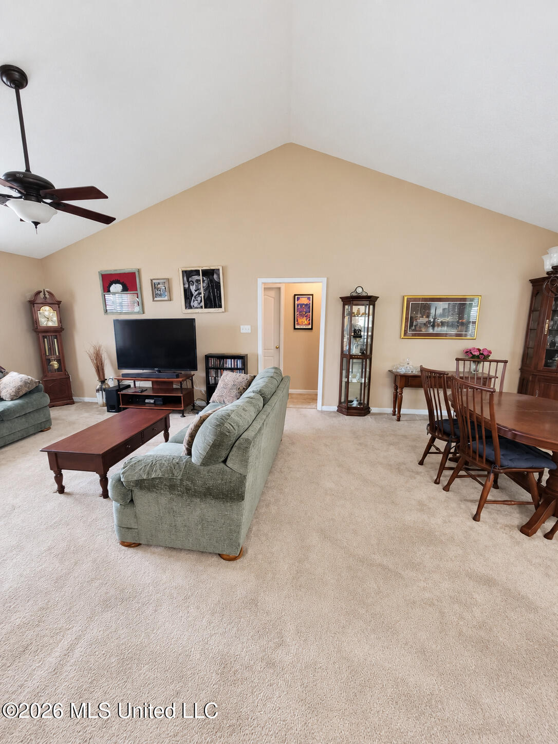 6006 Seminole Court Property Photo 3