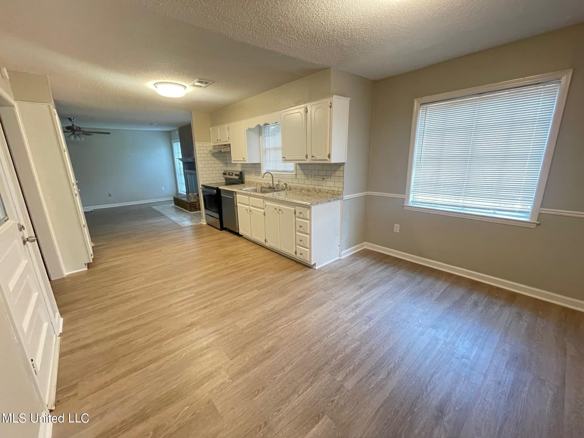 4730 Pleasant Hill Road Property Photo 2