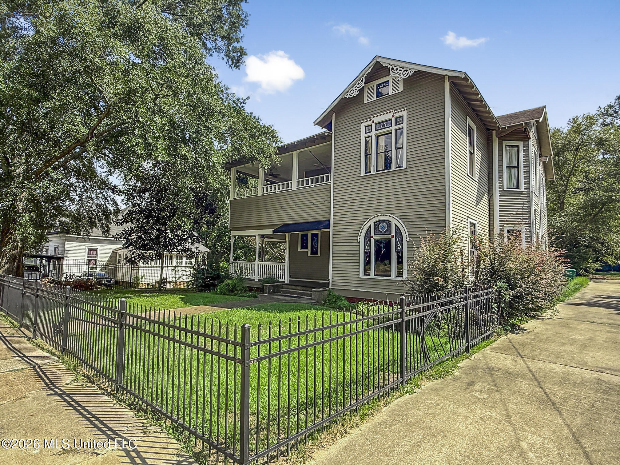 311 W Michigan Avenue Property Photo 4