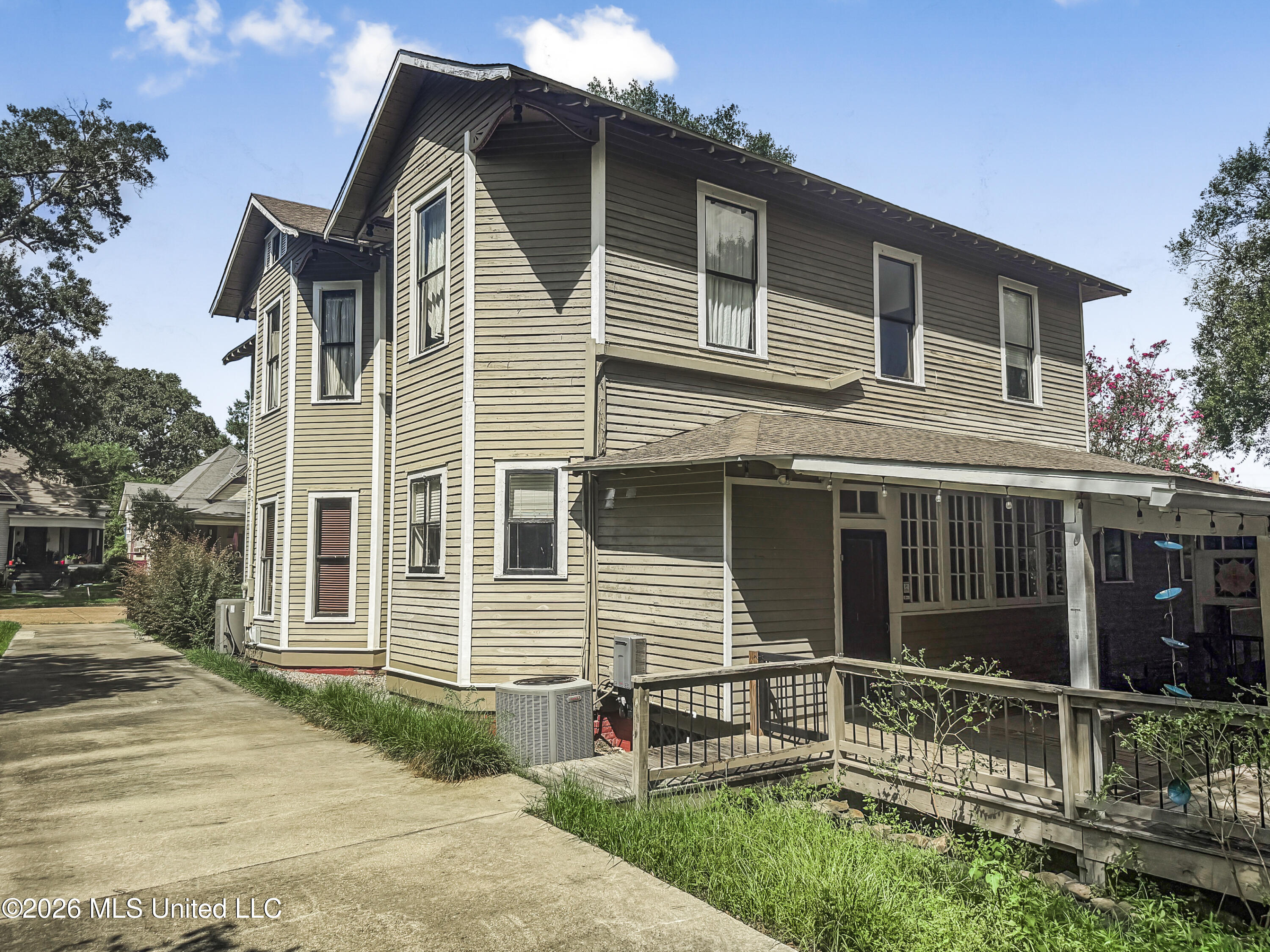311 W Michigan Avenue Property Photo 5