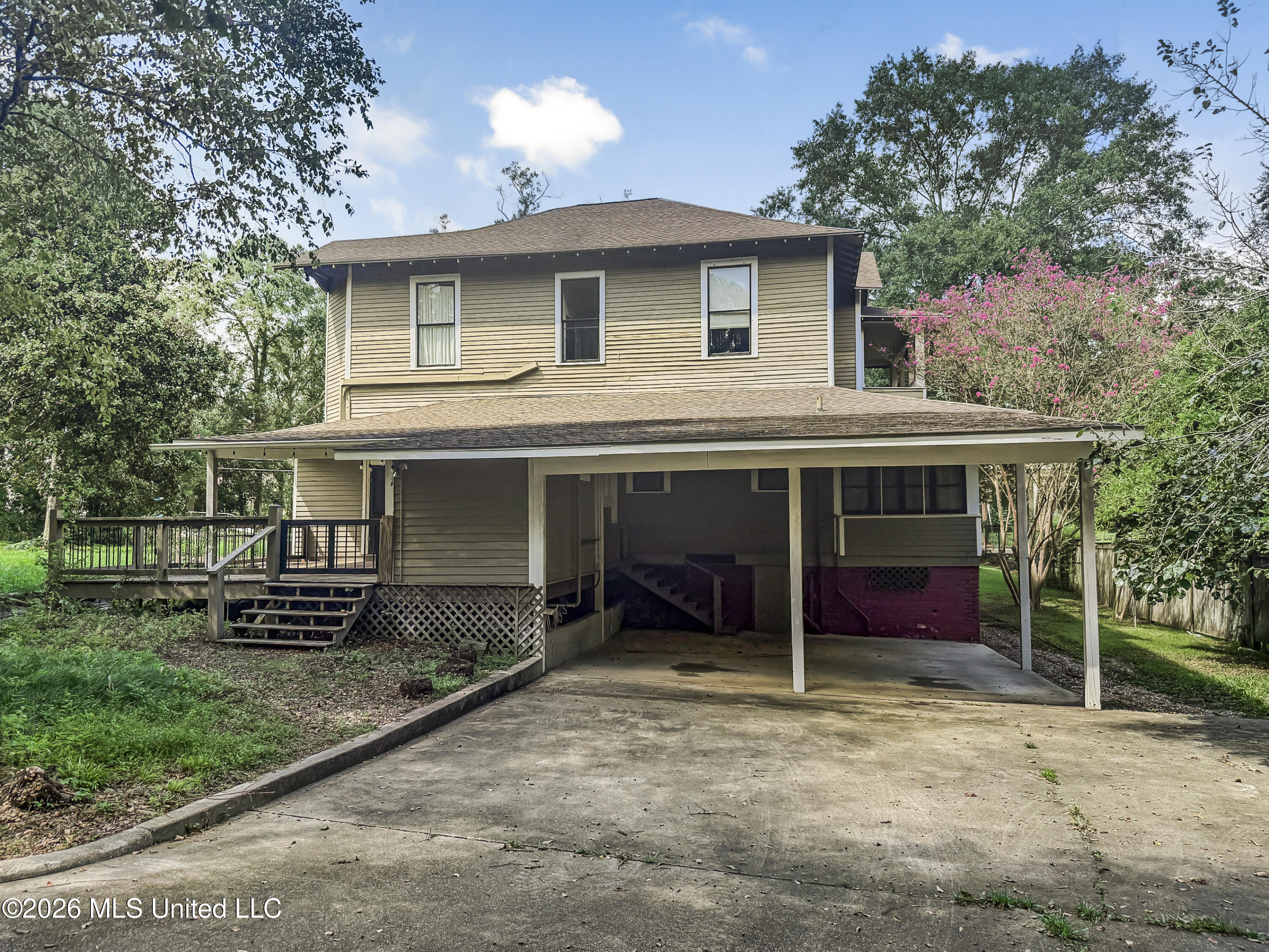 311 W Michigan Avenue Property Photo 6